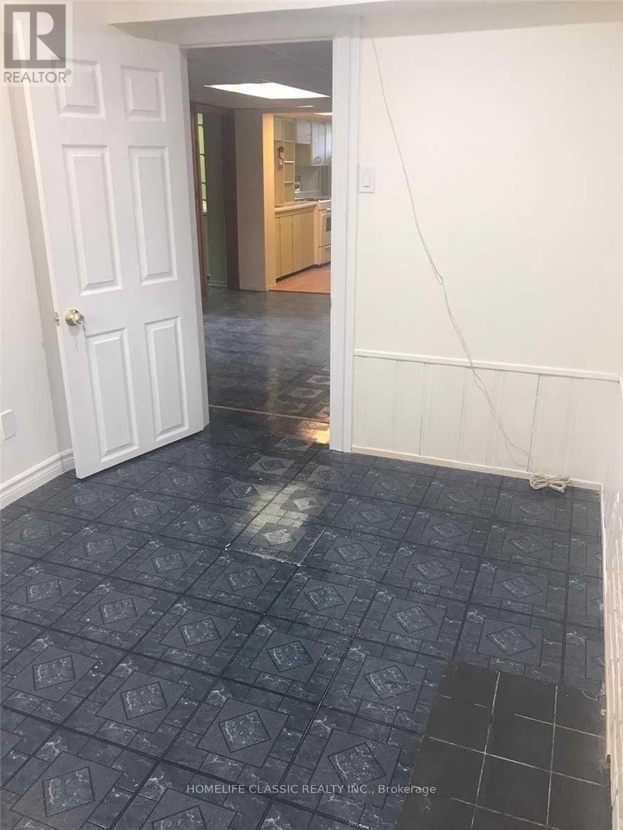Bsmnt - 385 Taylor Mills Drive S, Richmond Hill, Ontario  L4C 2T2 - Photo 12 - N12456039