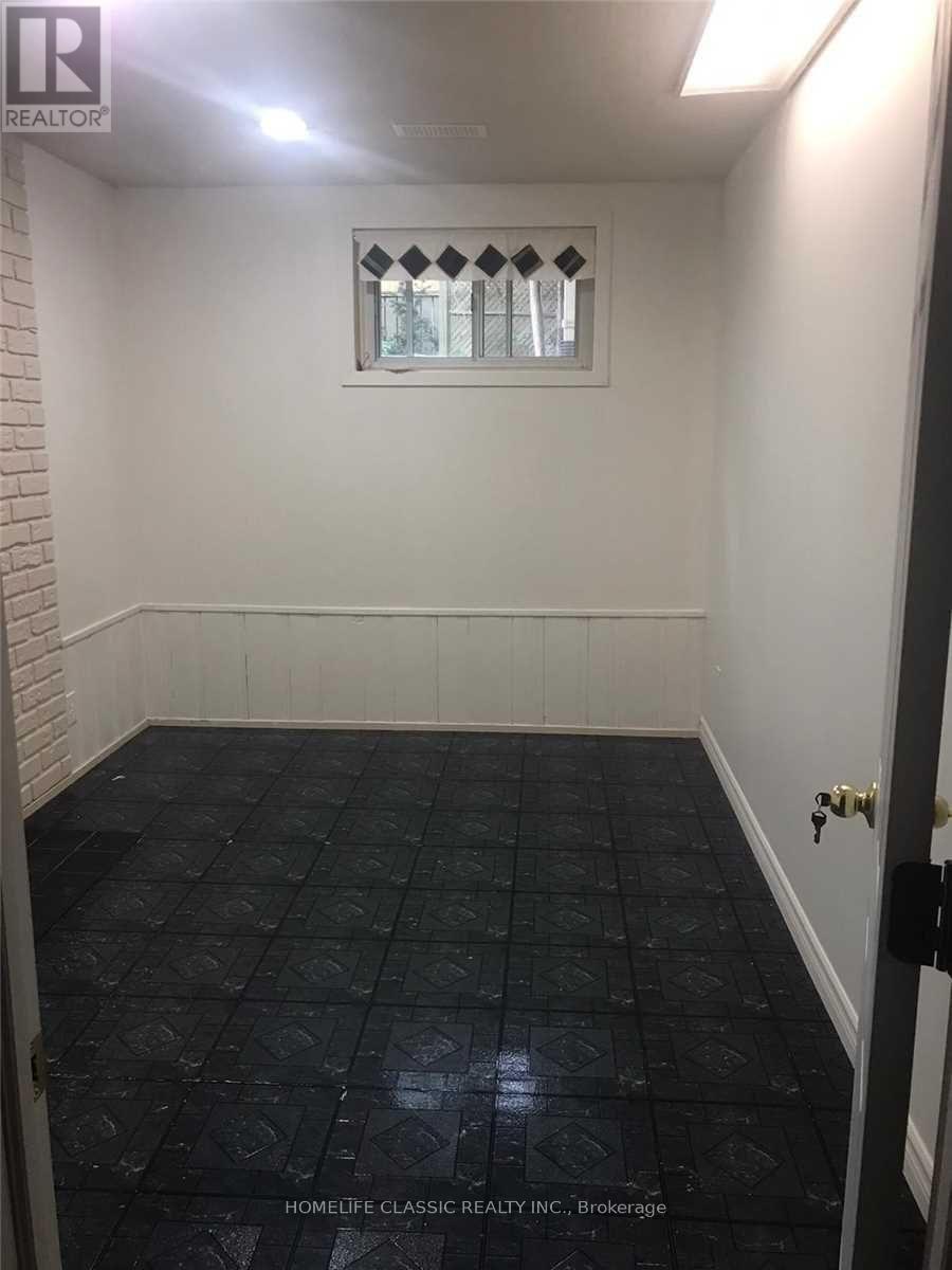 Bsmnt - 385 Taylor Mills Drive S, Richmond Hill, Ontario  L4C 2T2 - Photo 13 - N12456039