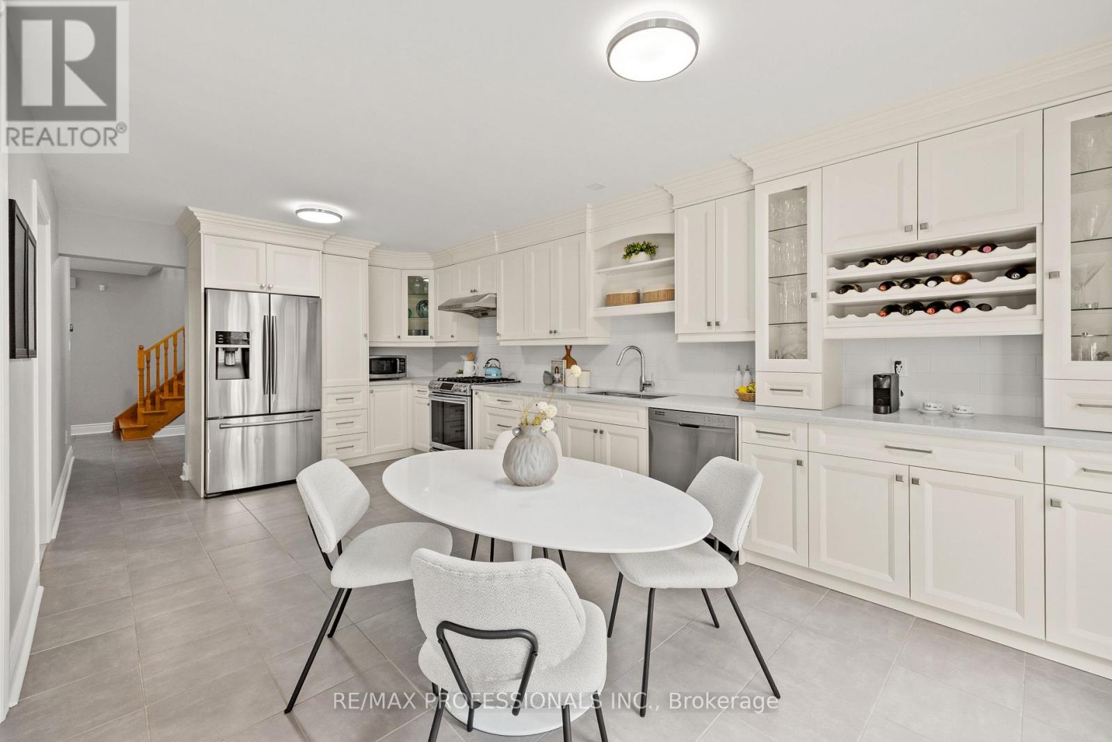 152 ASHTON DRIVE, Vaughan, Ontario