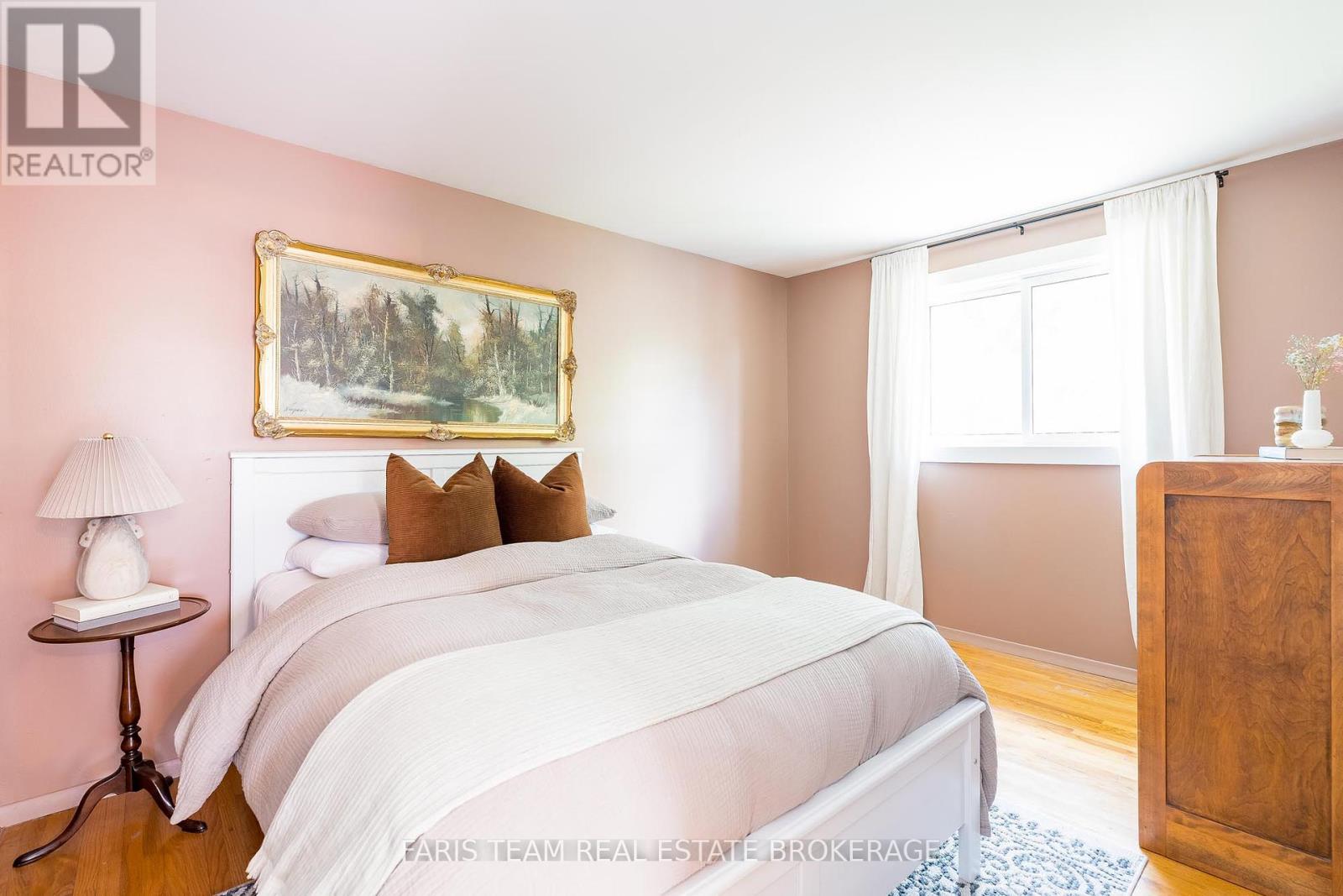 43 Jeffrey Street, Barrie, Ontario  L4M 4L4 - Photo 18 - S12455992