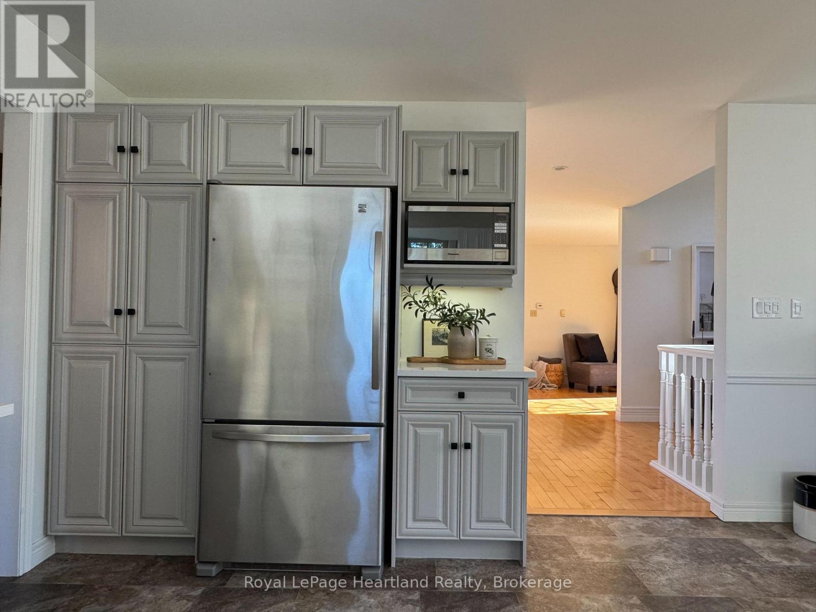 81572 Lucknow Line, Ashfield-Colborne-Wawanosh (Colborne), Ontario  N7A 3Y1 - Photo 13 - X12456150