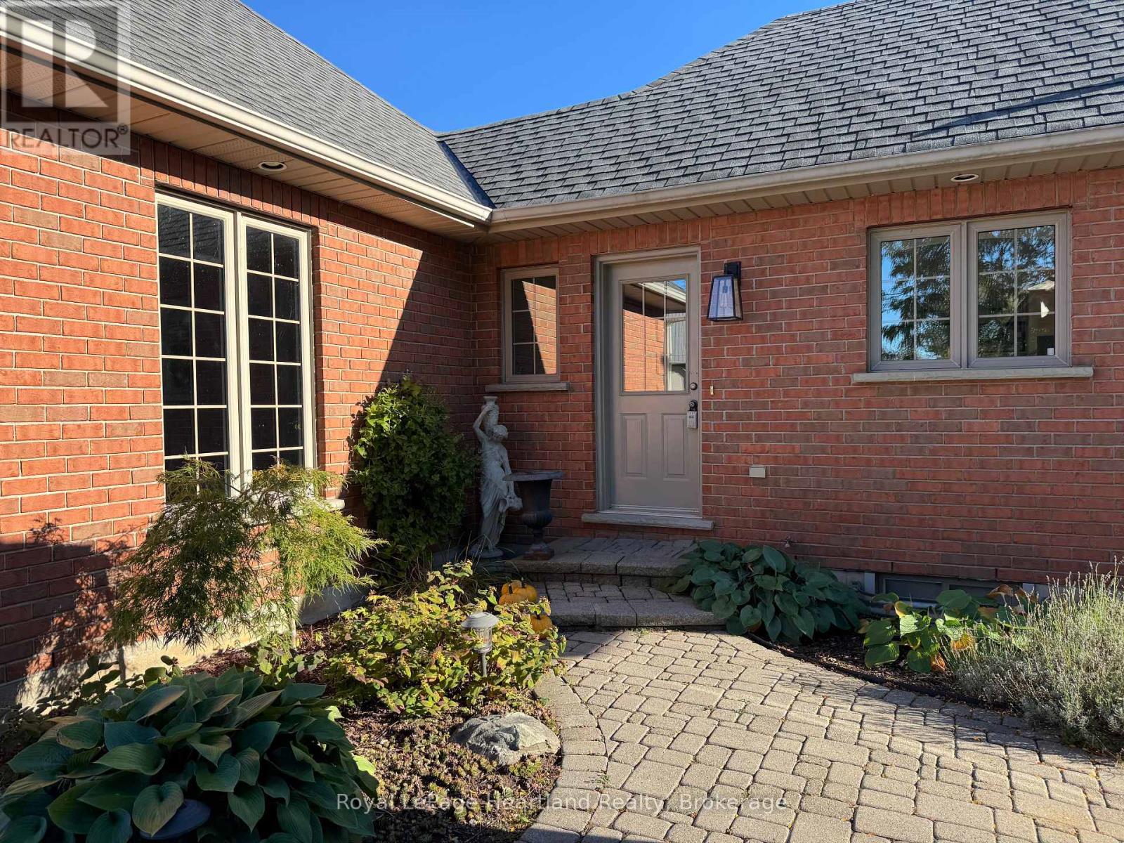 81572 Lucknow Line, Ashfield-Colborne-Wawanosh (Colborne), Ontario  N7A 3Y1 - Photo 36 - X12456150