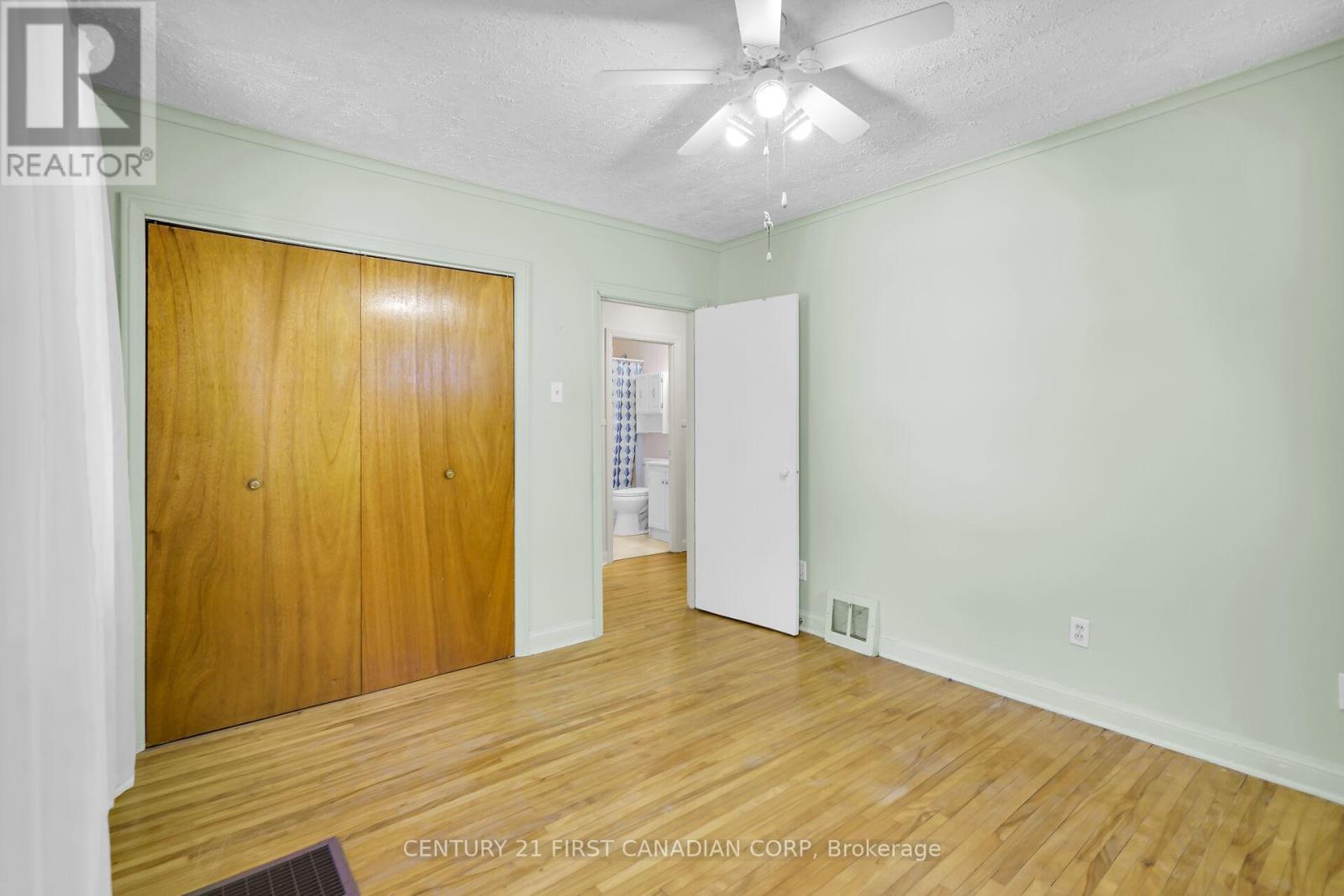 42 Briscoe Street E, London South, Ontario  N6C 1W9 - Photo 17 - X12456101