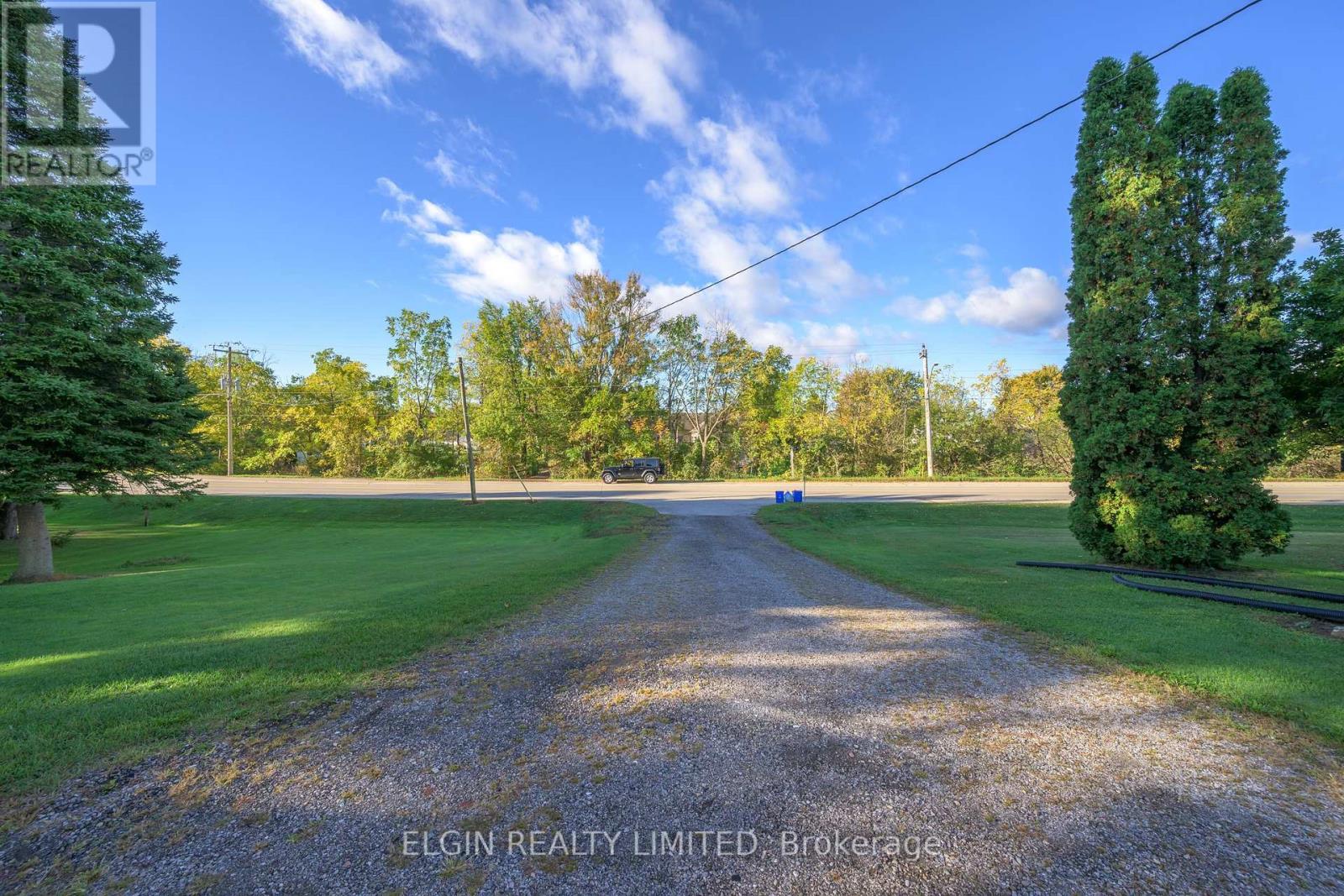 9704 Union Road, Southwold (Shedden), Ontario  N0L 2E0 - Photo 11 - X12456110