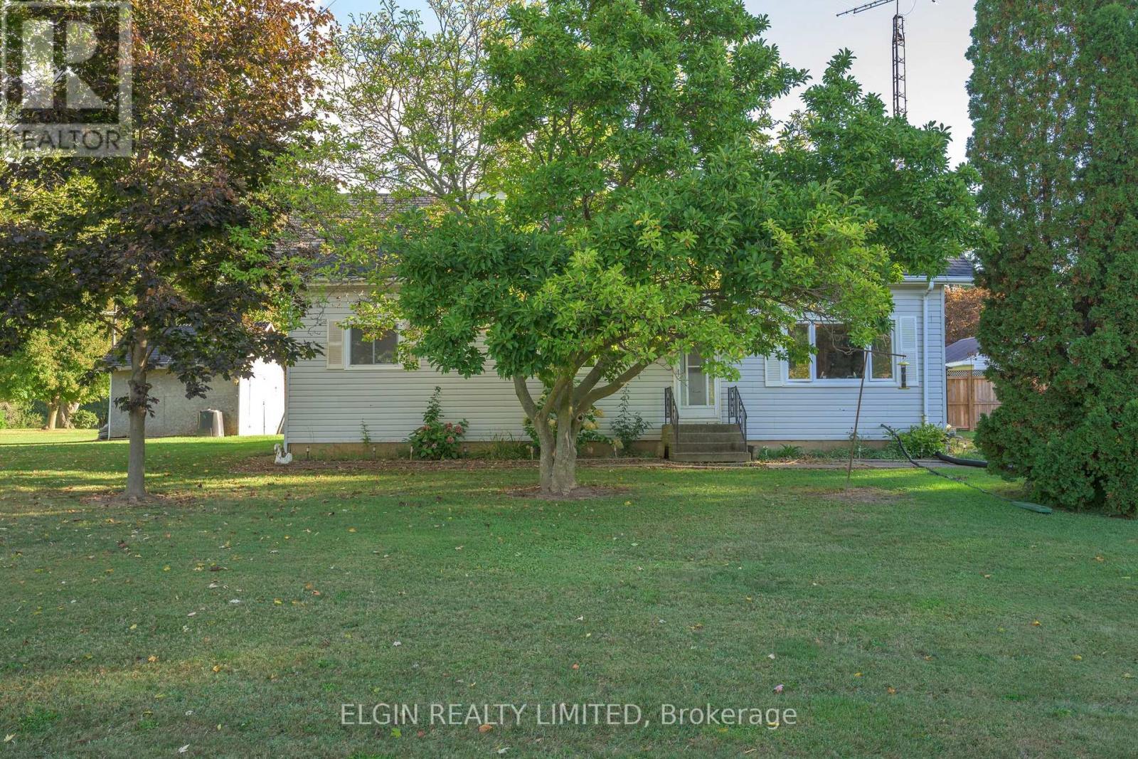 9704 Union Road, Southwold (Shedden), Ontario  N0L 2E0 - Photo 14 - X12456110