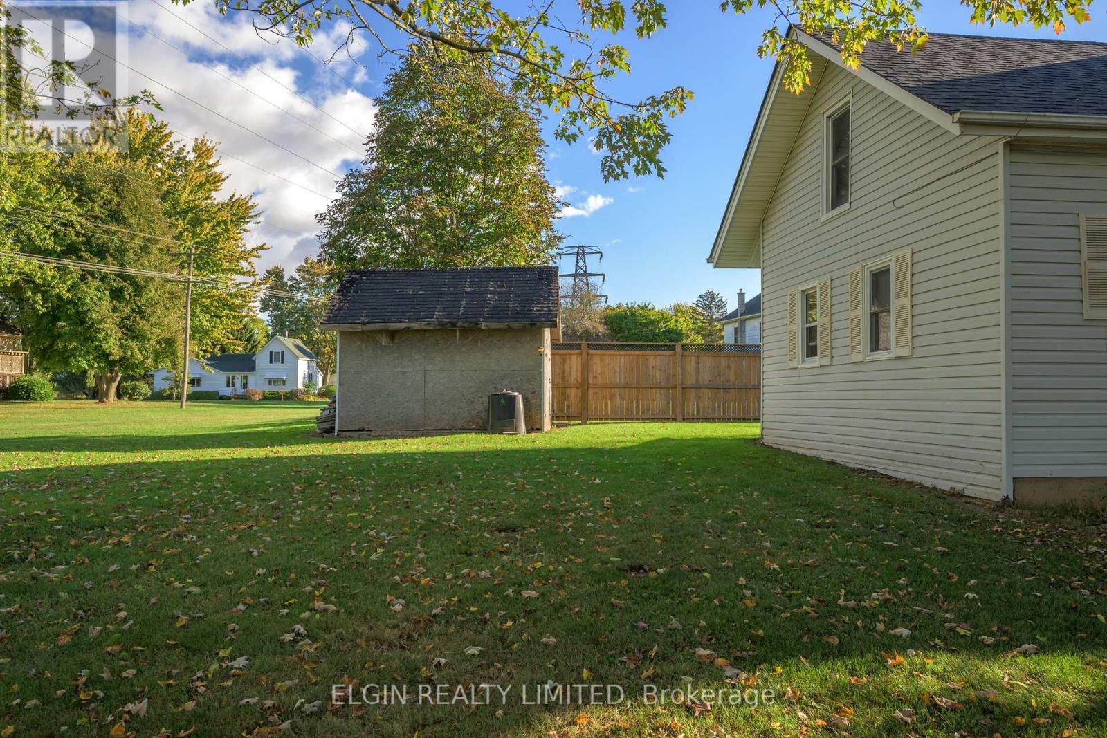 9704 Union Road, Southwold (Shedden), Ontario  N0L 2E0 - Photo 17 - X12456110