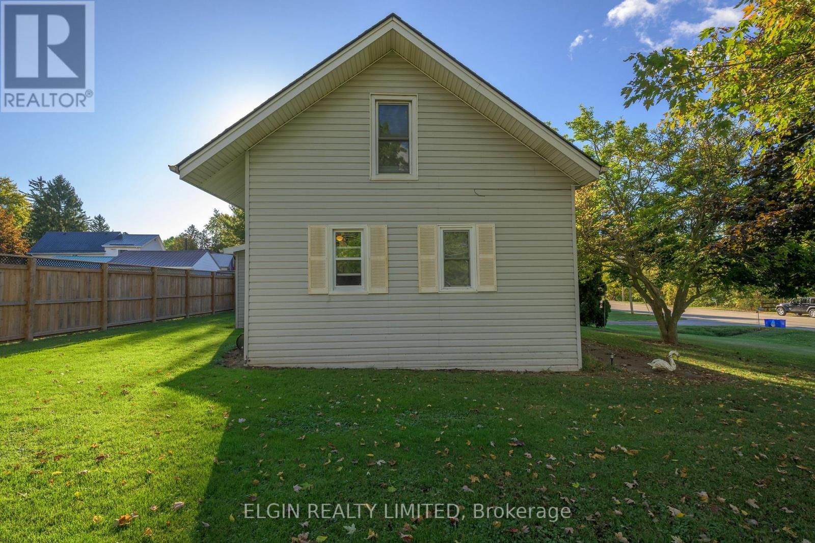 9704 Union Road, Southwold (Shedden), Ontario  N0L 2E0 - Photo 18 - X12456110