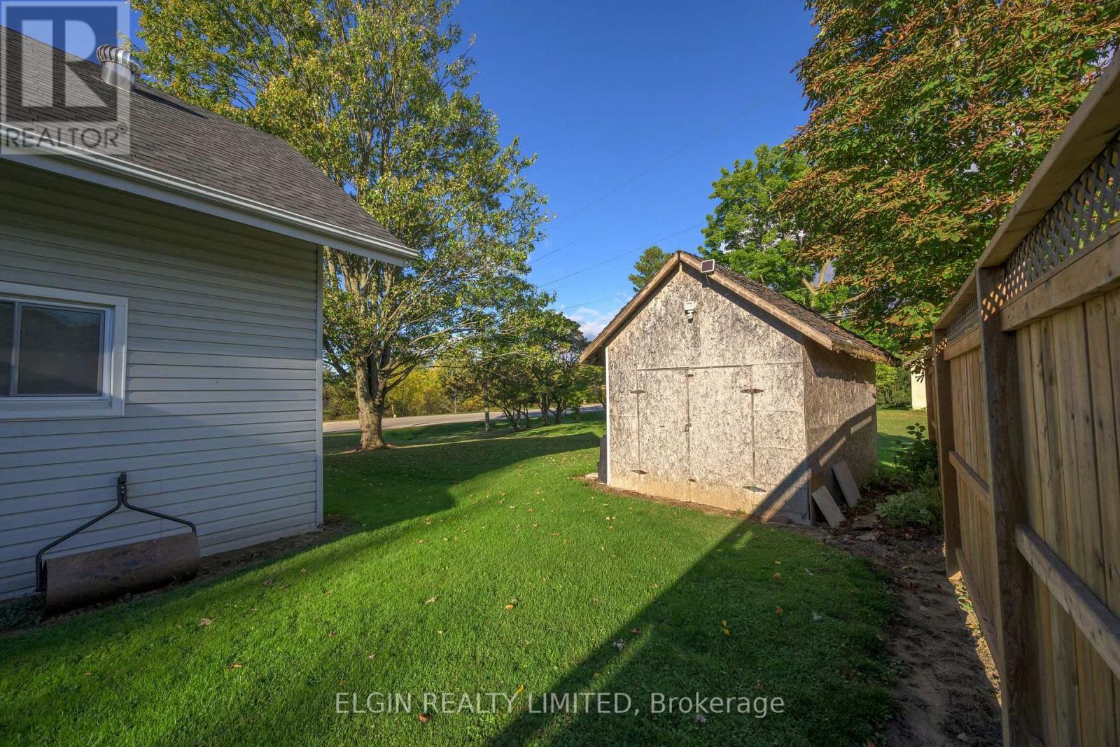 9704 Union Road, Southwold (Shedden), Ontario  N0L 2E0 - Photo 20 - X12456110
