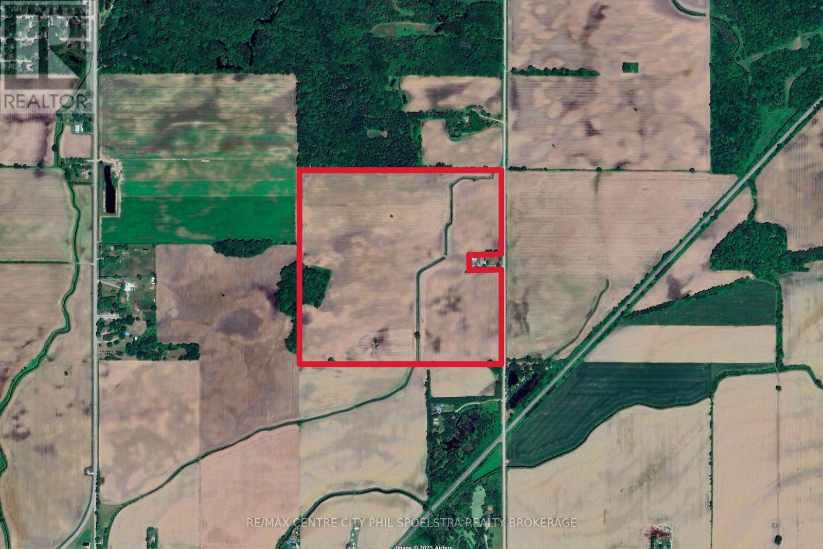 29182 Zone 4 Road, Chatham-Kent (Thamesville), Ontario  N0P 2K0 - Photo 2 - X12456177