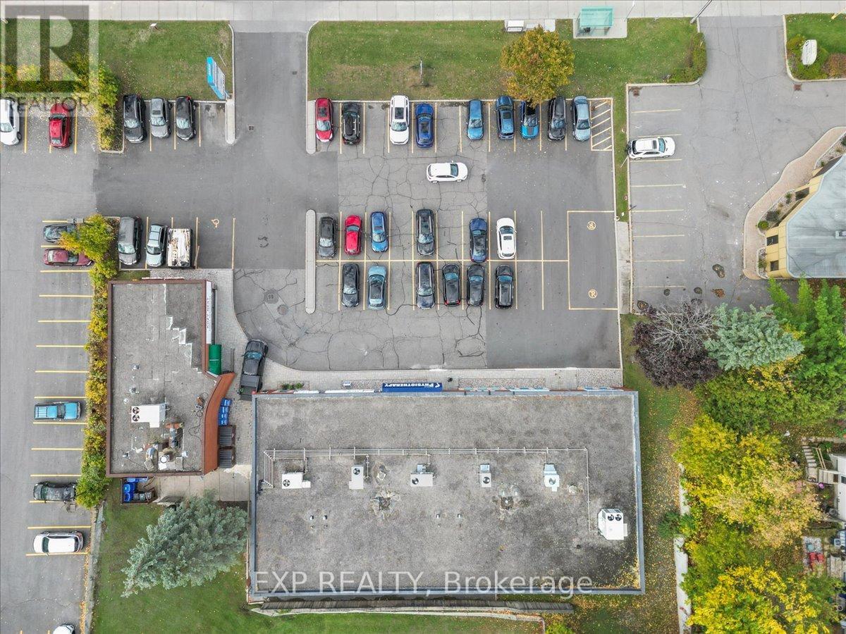 2 - 2530 St Joseph Boulevard, Ottawa, Ontario  K1C 1G1 - Photo 4 - X12456088