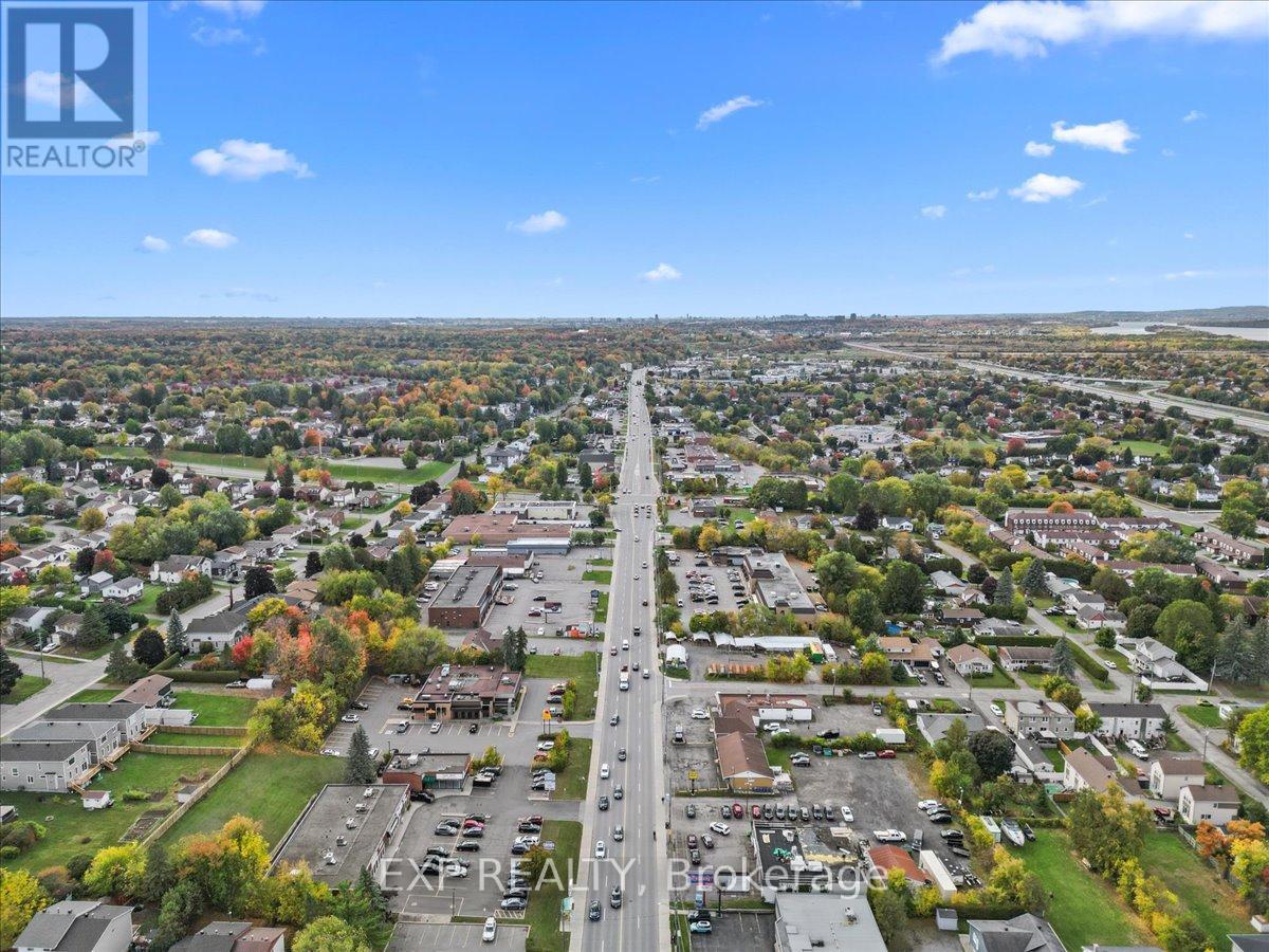 2 - 2530 St Joseph Boulevard, Ottawa, Ontario  K1C 1G1 - Photo 7 - X12456088