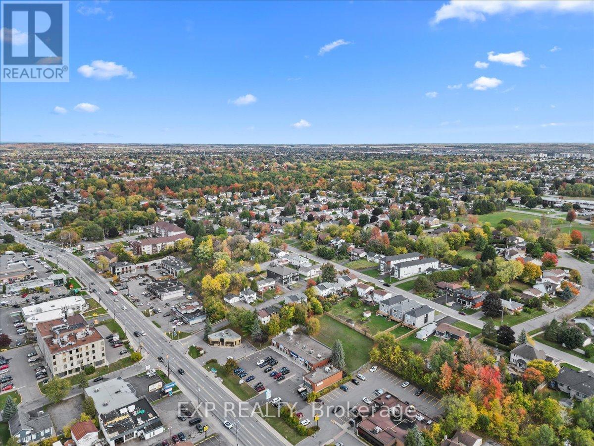 2 - 2530 St Joseph Boulevard, Ottawa, Ontario  K1C 1G1 - Photo 9 - X12456088