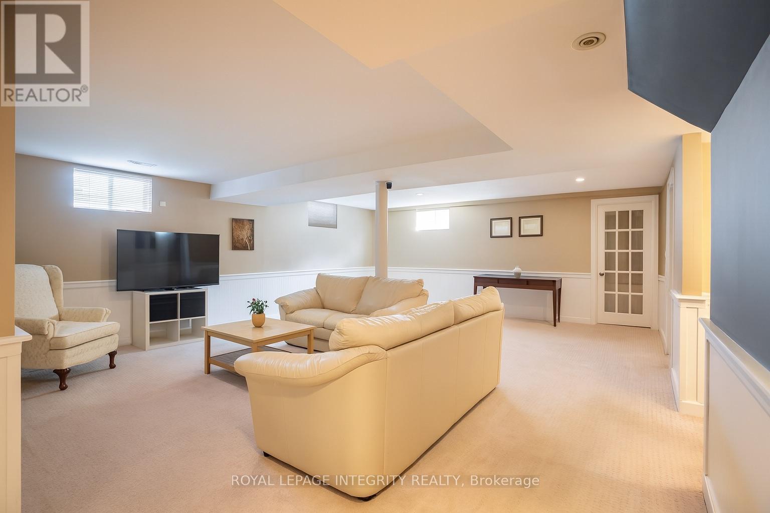 6 Marchbrook Circle, Ottawa, Ontario  K2W 1A1 - Photo 46 - X12456164