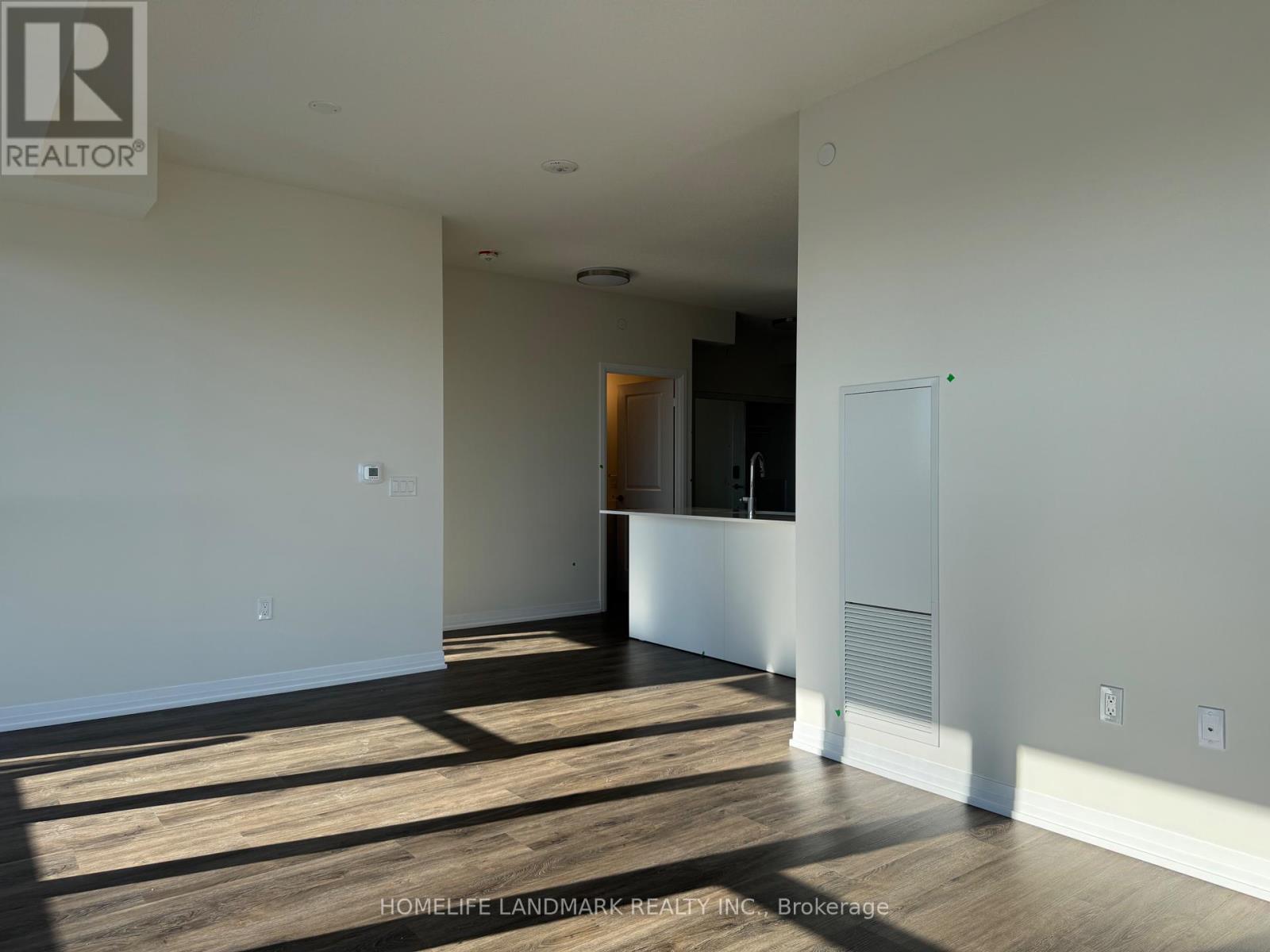 2704 - 15 Watergarden Drive, Mississauga, Ontario  L5R 1B2 - Photo 11 - W12456001