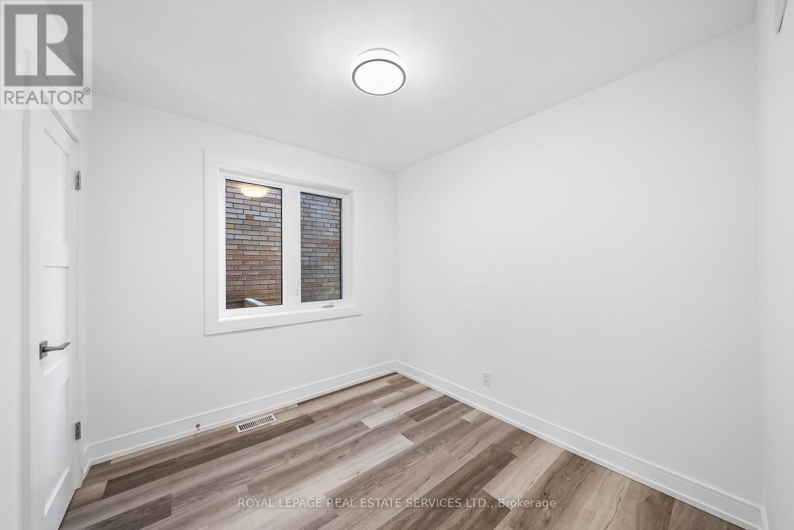 2 - 50 Arcadian Circle, Toronto, Ontario  M8W 2Y9 - Photo 14 - W12456045