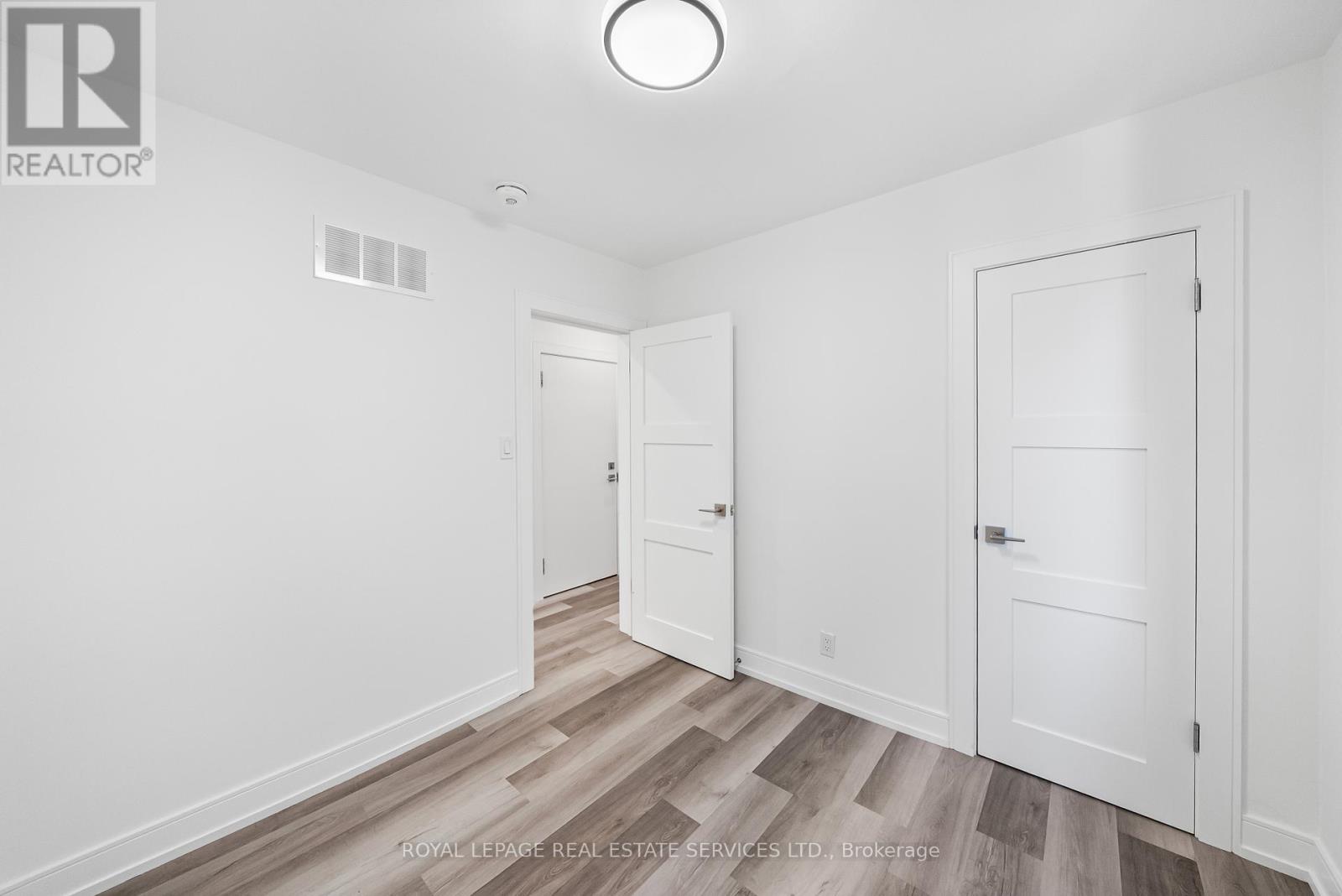 2 - 50 Arcadian Circle, Toronto, Ontario  M8W 2Y9 - Photo 15 - W12456045