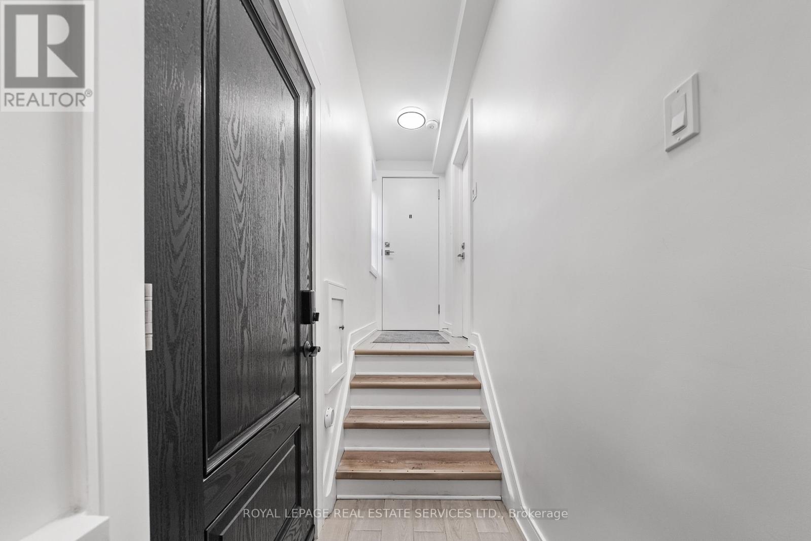 2 - 50 Arcadian Circle, Toronto, Ontario  M8W 2Y9 - Photo 20 - W12456045