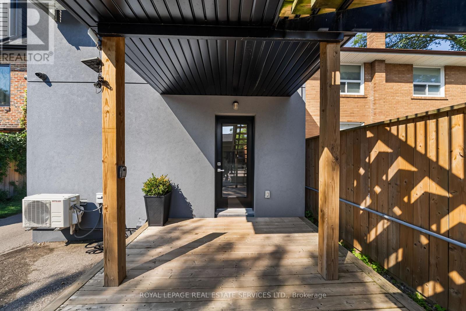 2 - 50 Arcadian Circle, Toronto, Ontario  M8W 2Y9 - Photo 23 - W12456045