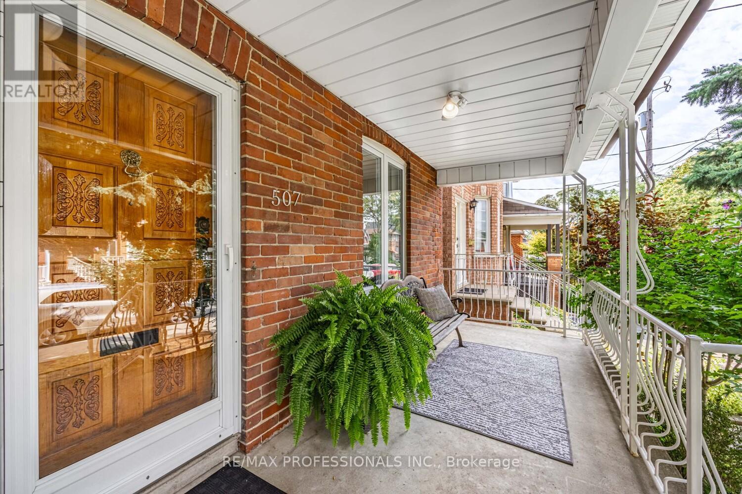 507 Salem Avenue N, Toronto, Ontario  M6H 3C9 - Photo 3 - W12456054