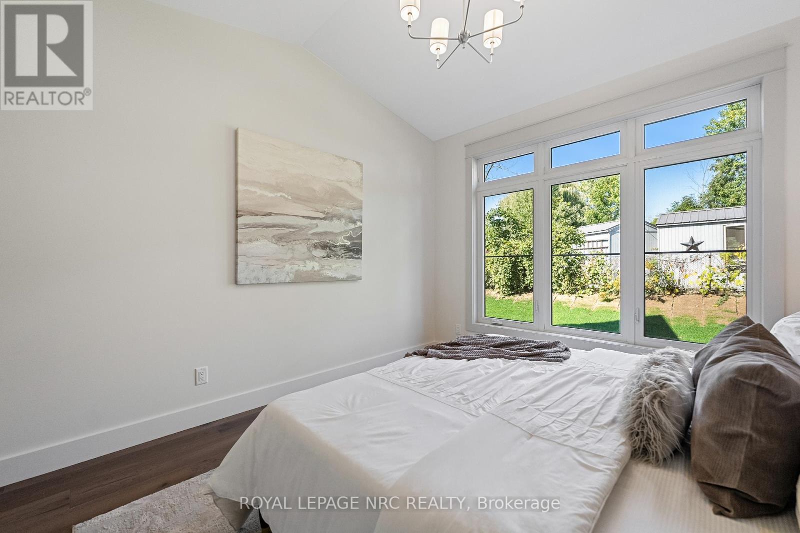 4062 Glenspring Road, Fort Erie (Crystal Beach), Ontario  L0S 1B0 - Photo 22 - X12456133