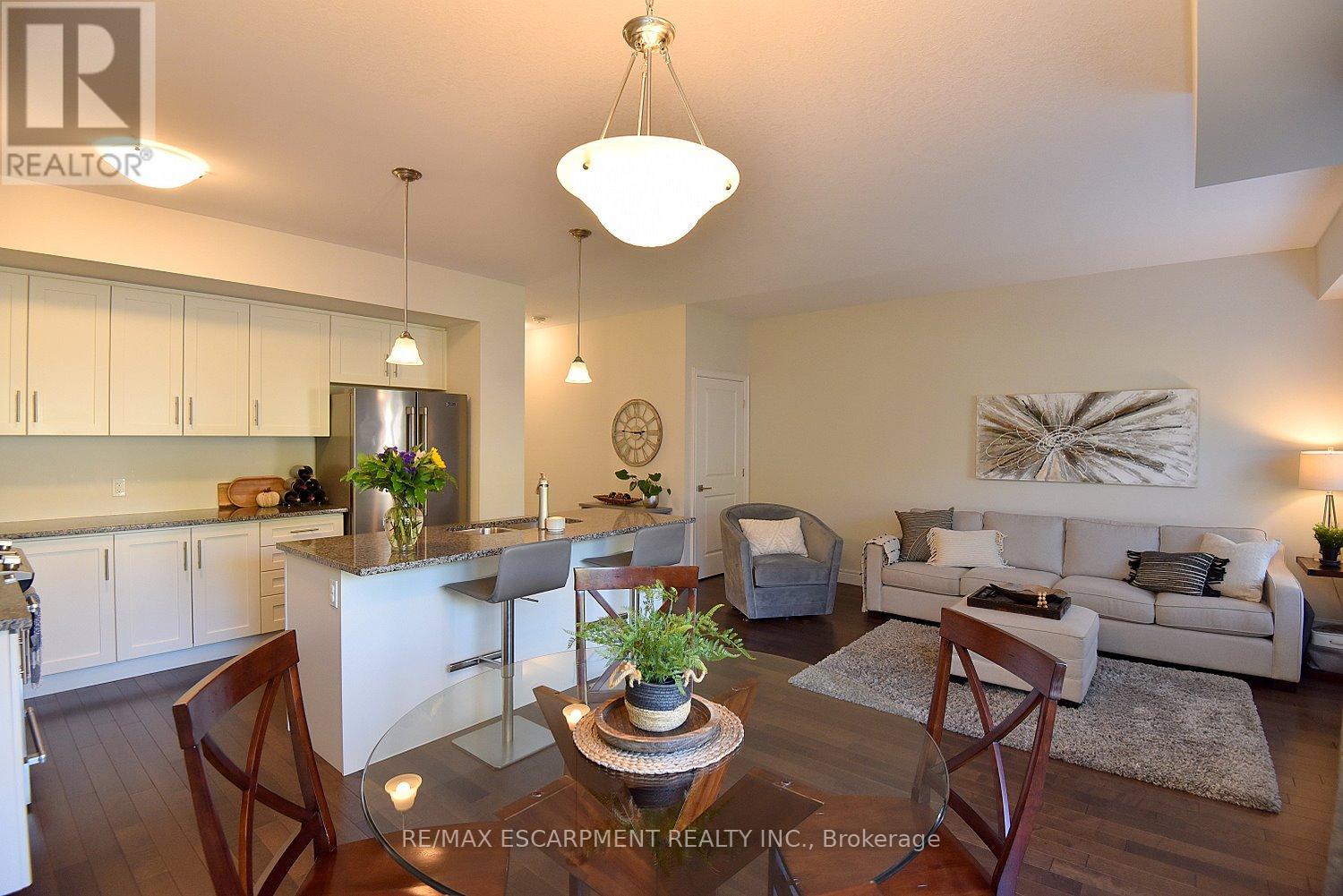 7 - 40 Hamilton Street S, Hamilton, Ontario  L8B 1V8 - Photo 15 - X12455997