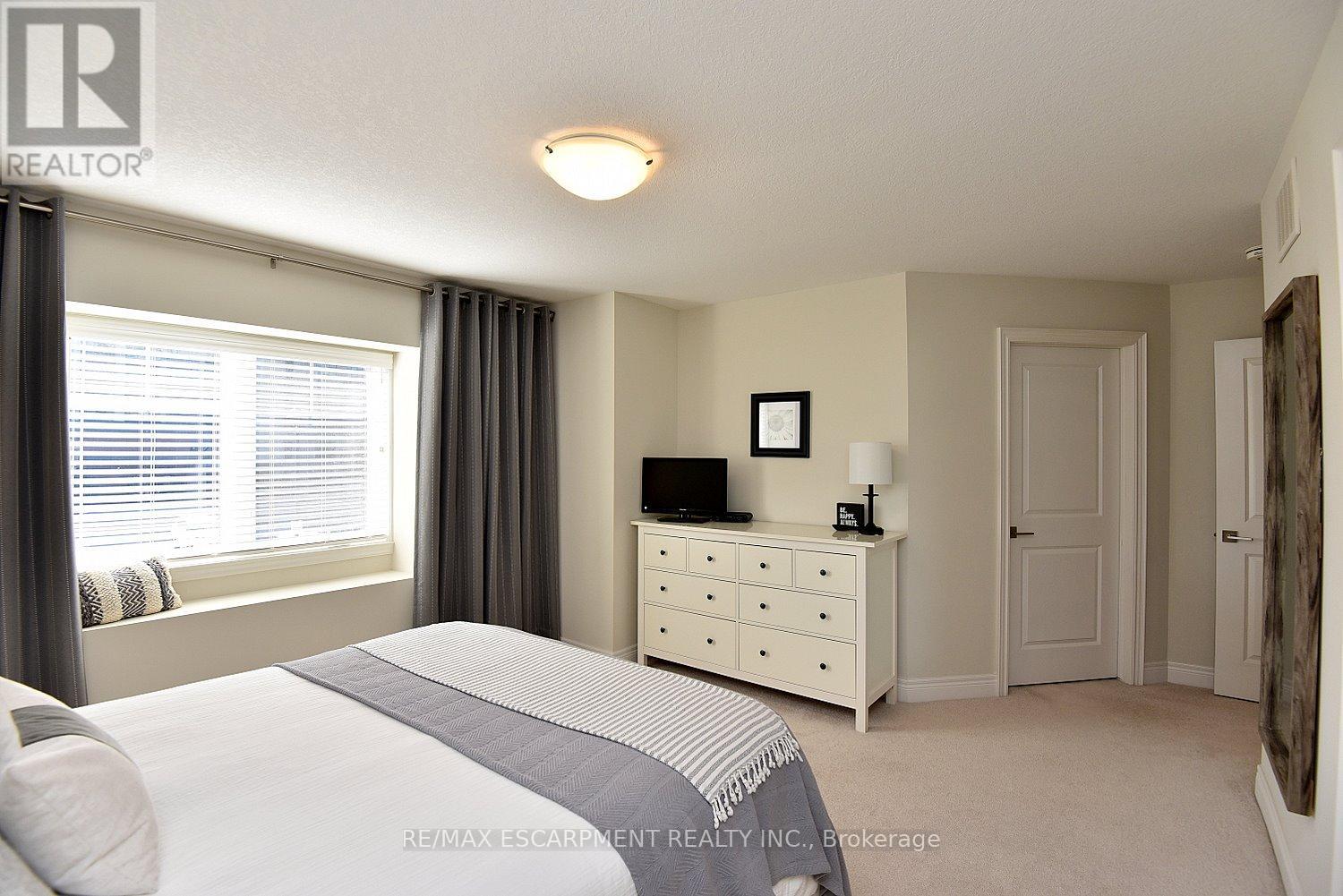 7 - 40 Hamilton Street S, Hamilton, Ontario  L8B 1V8 - Photo 26 - X12455997