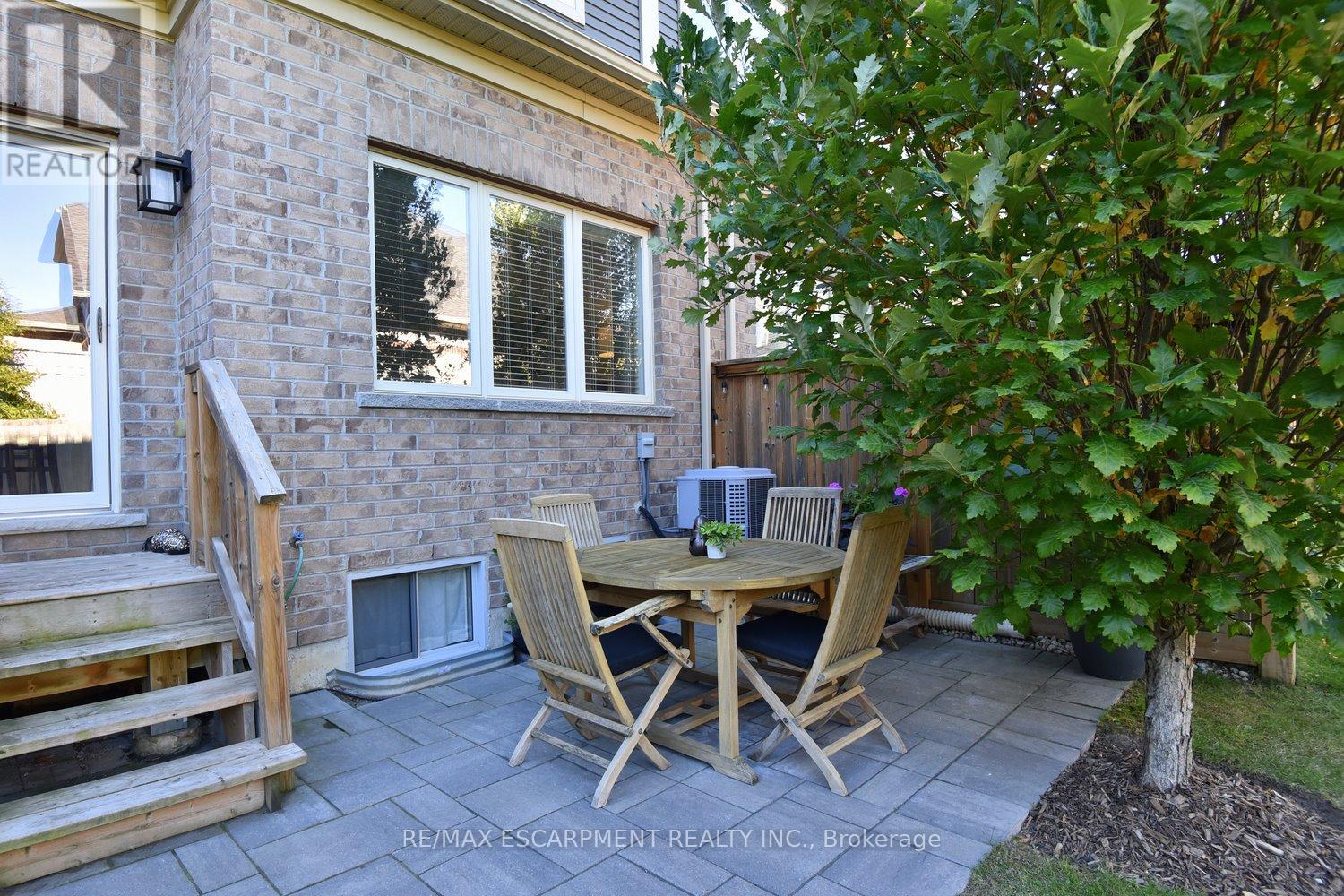 7 - 40 Hamilton Street S, Hamilton, Ontario  L8B 1V8 - Photo 39 - X12455997
