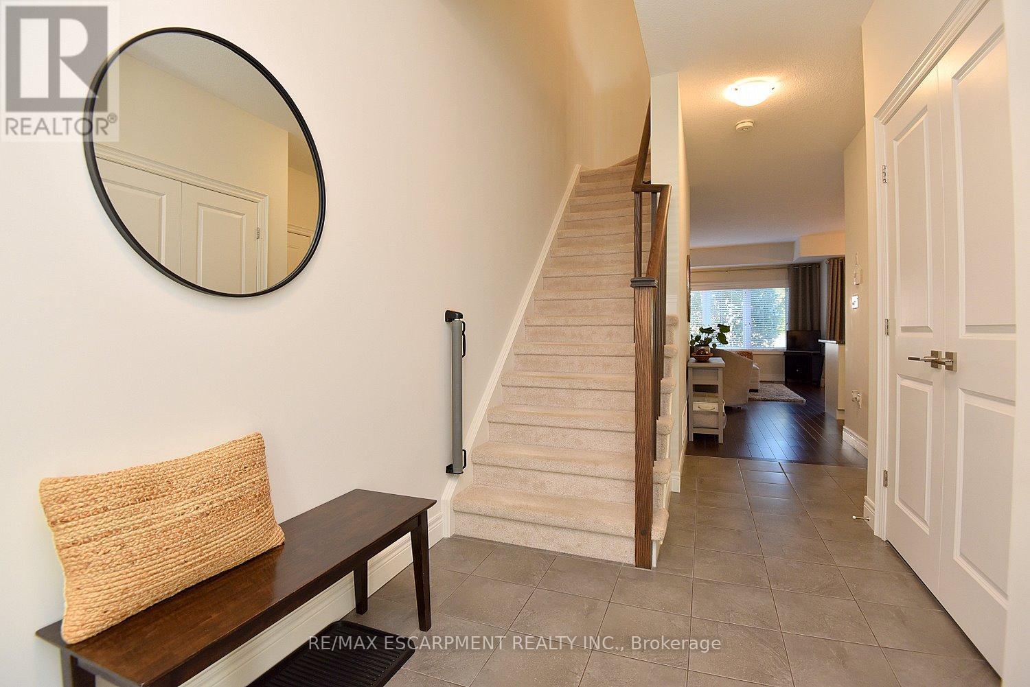 7 - 40 Hamilton Street S, Hamilton, Ontario  L8B 1V8 - Photo 7 - X12455997