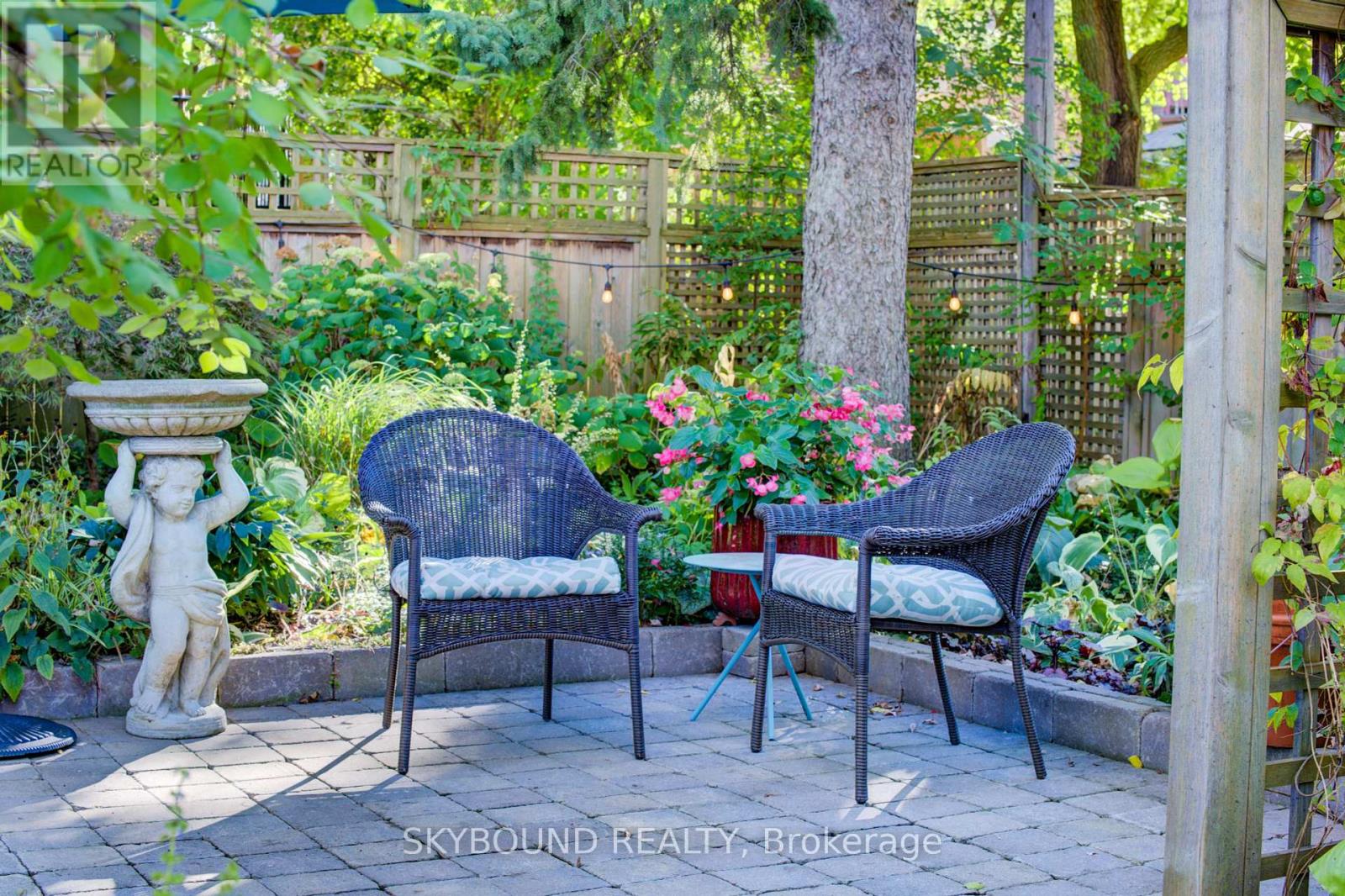 57 Brock Street, Kitchener, Ontario  N2M 1X2 - Photo 46 - X12456028