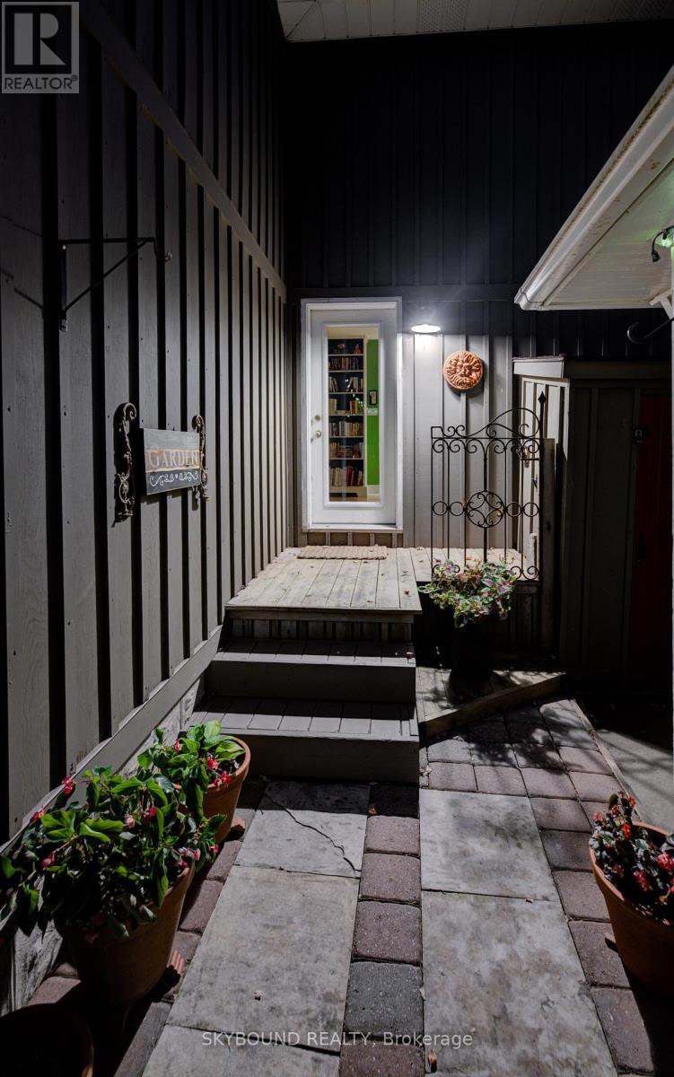57 Brock Street, Kitchener, Ontario  N2M 1X2 - Photo 49 - X12456028