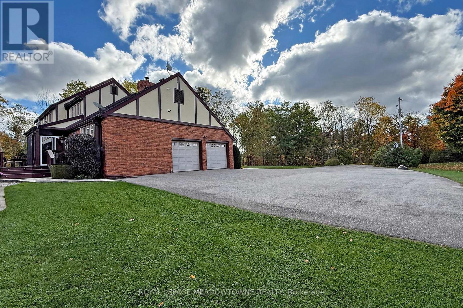 4905 First Line, Erin, Ontario  L7J 2L9 - Photo 37 - X12456055