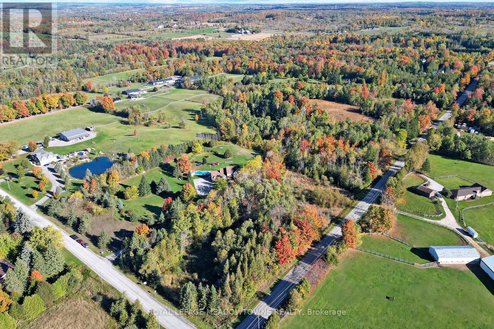 4905 First Line, Erin, Ontario  L7J 2L9 - Photo 4 - X12456055