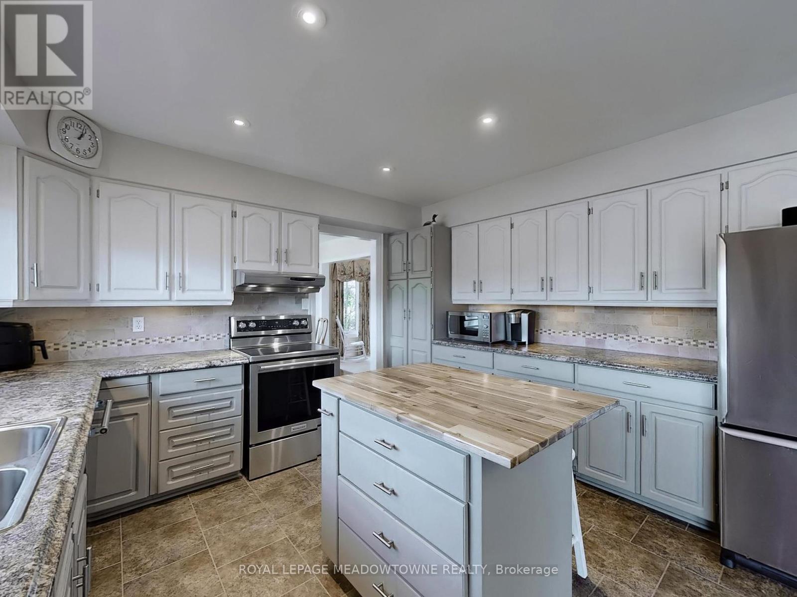 4905 First Line, Erin, Ontario  L7J 2L9 - Photo 7 - X12456055