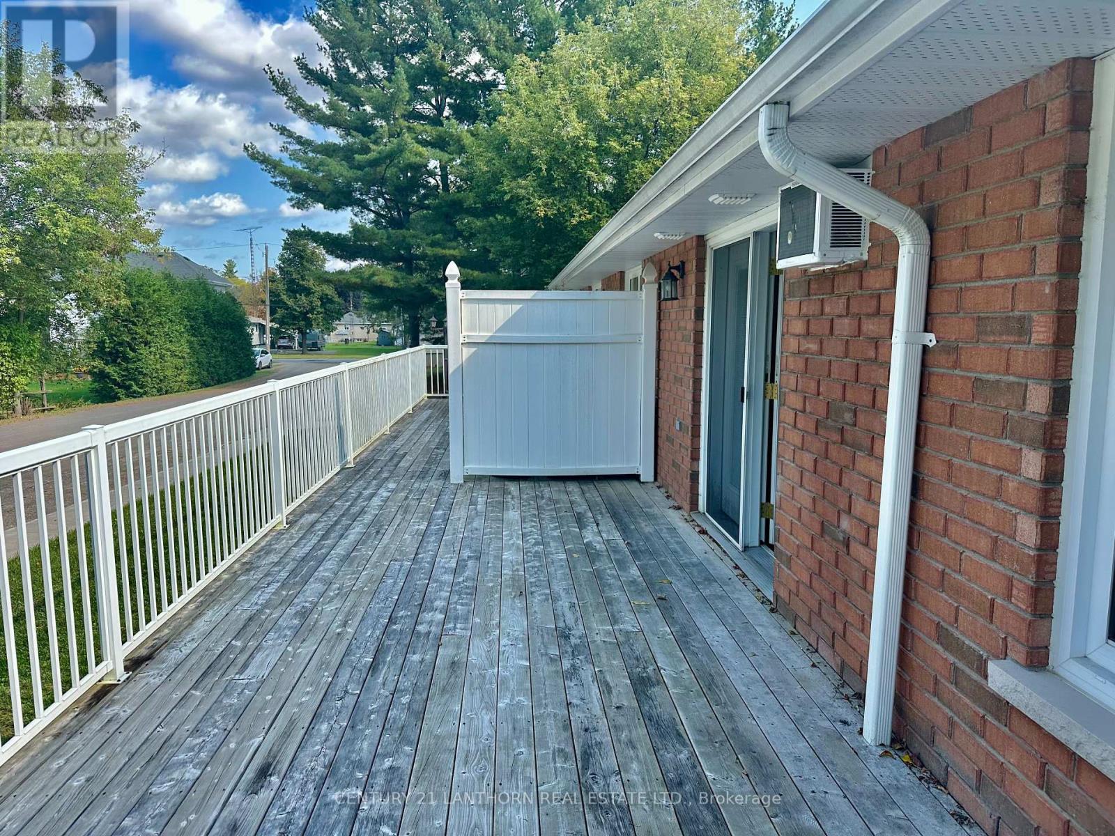 3 - 494 Metcalf Street, Tweed (Tweed (Village)), Ontario  K0K 3J0 - Photo 2 - X12456124