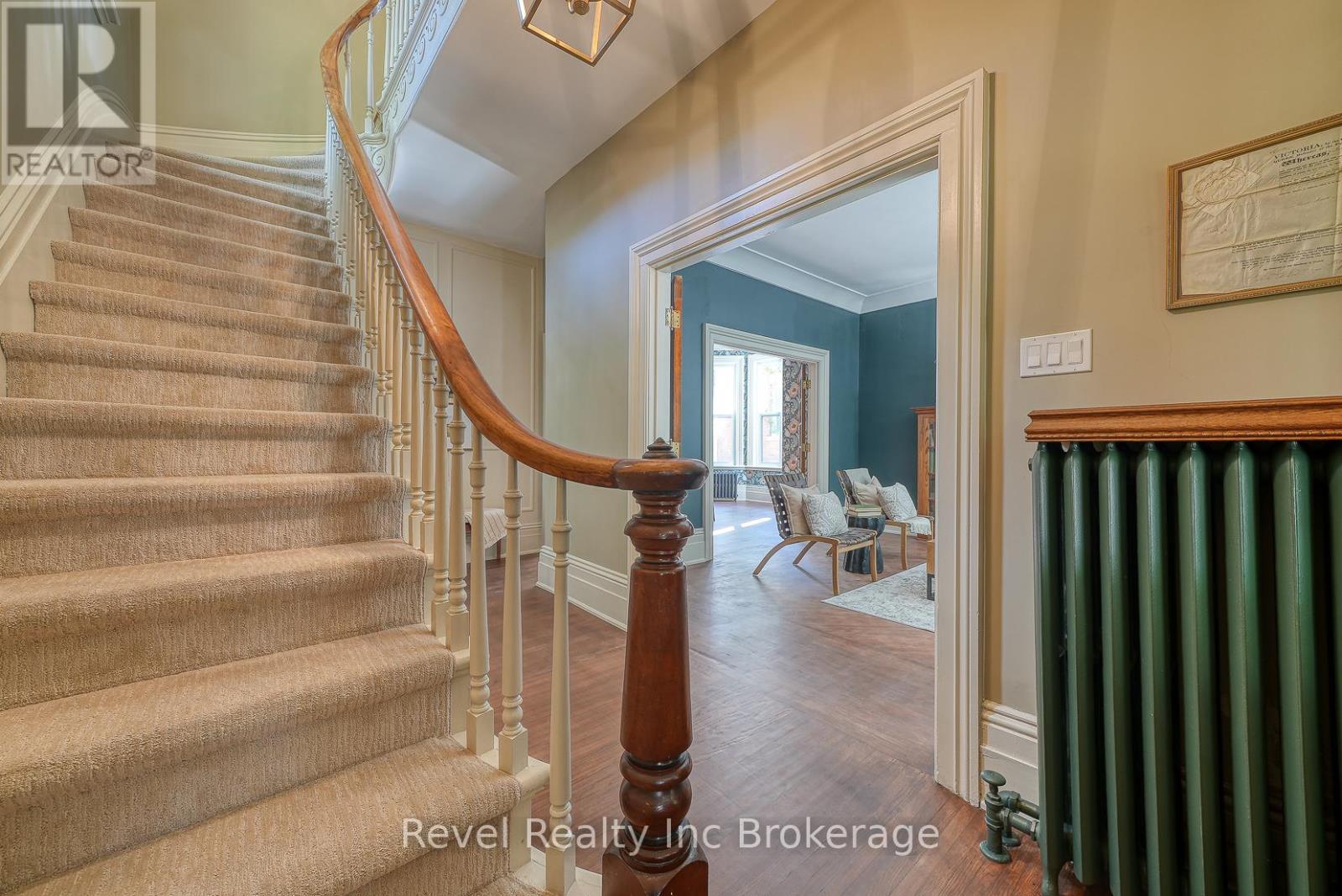 116 Vansittart Avenue, Woodstock, Ontario  N4S 6E6 - Photo 10 - X12456147
