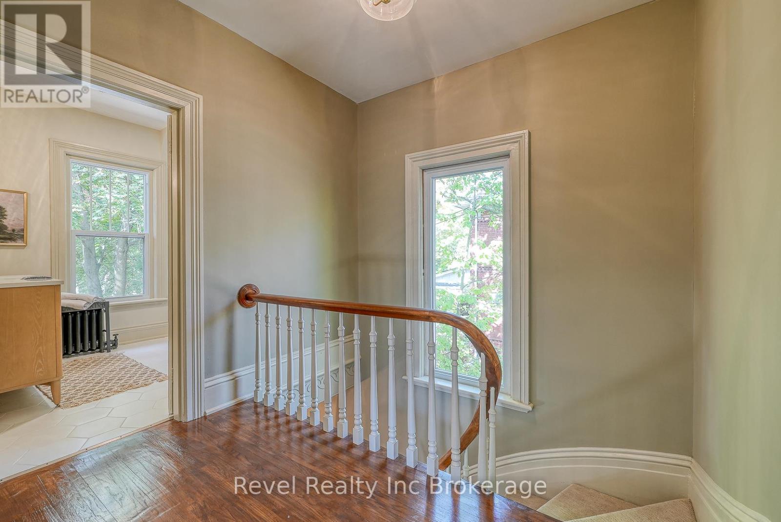 116 Vansittart Avenue, Woodstock, Ontario  N4S 6E6 - Photo 27 - X12456147