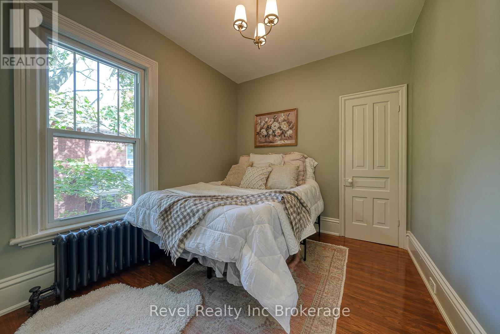 116 Vansittart Avenue, Woodstock, Ontario  N4S 6E6 - Photo 32 - X12456147