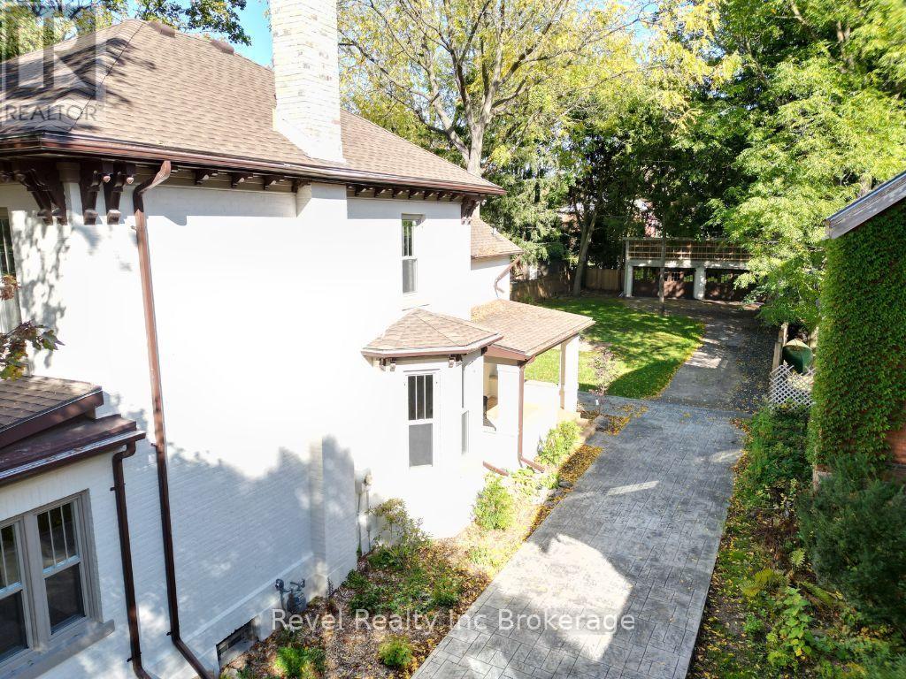 116 Vansittart Avenue, Woodstock, Ontario  N4S 6E6 - Photo 44 - X12456147
