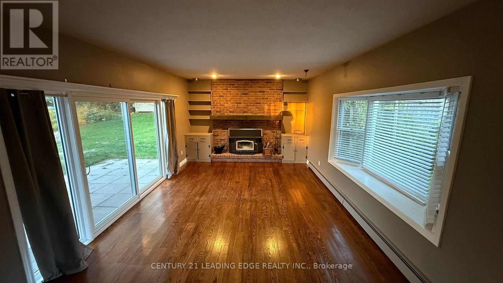 133 Elizabeth Crescent, Whitby, Ontario  L1N 3S1 - Photo 4 - E12453124