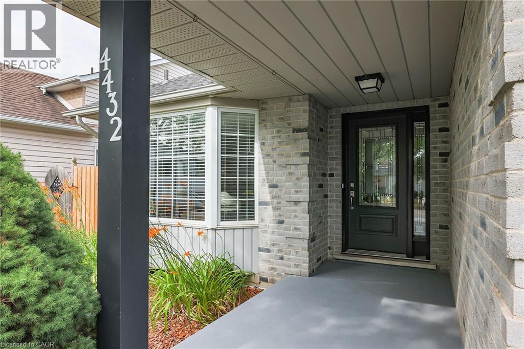 4432 Dennis Avenue, Beamsville, Ontario  L3J 0E3 - Photo 3 - 40777265