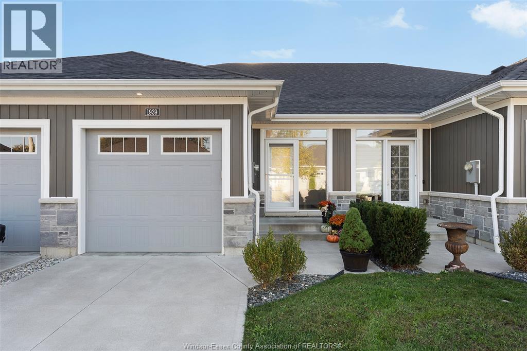 1939 ETHAN COURT, Windsor, Ontario
