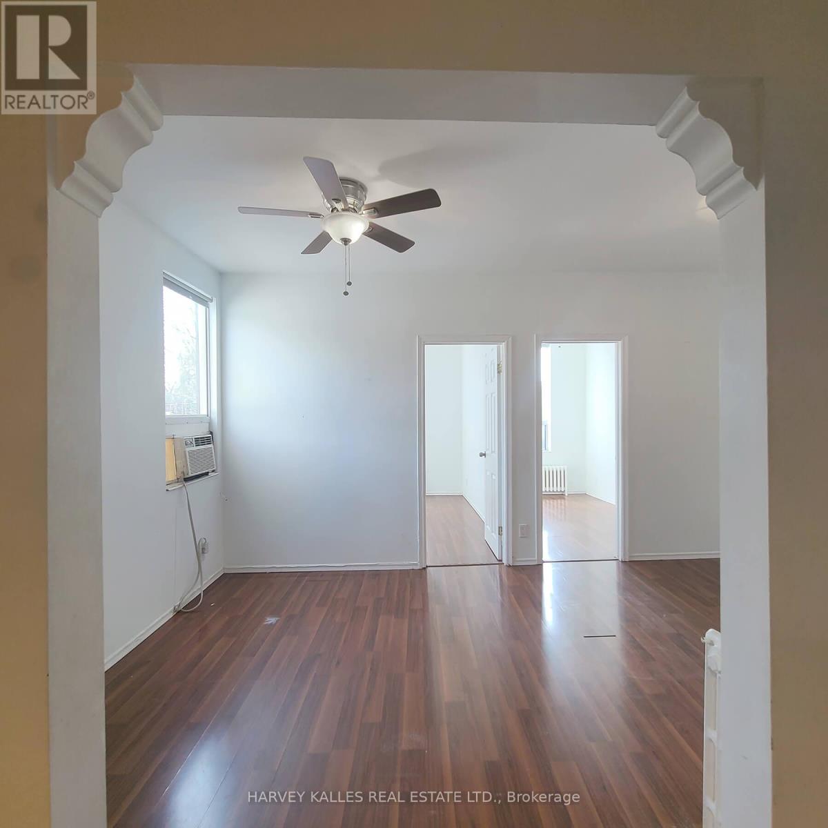 2nd Floor - 206 Augusta Avenue, Toronto, Ontario  M5T 2L6 - Photo 4 - C12456098