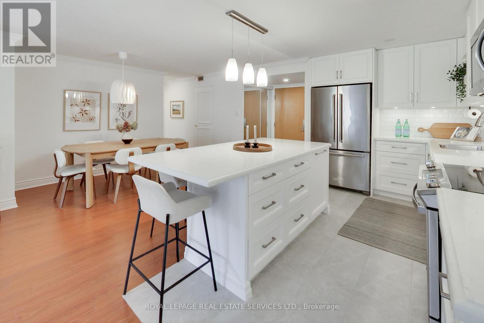 415 - 35 Church Street, Toronto, Ontario  M5E 1T3 - Photo 8 - C12456129