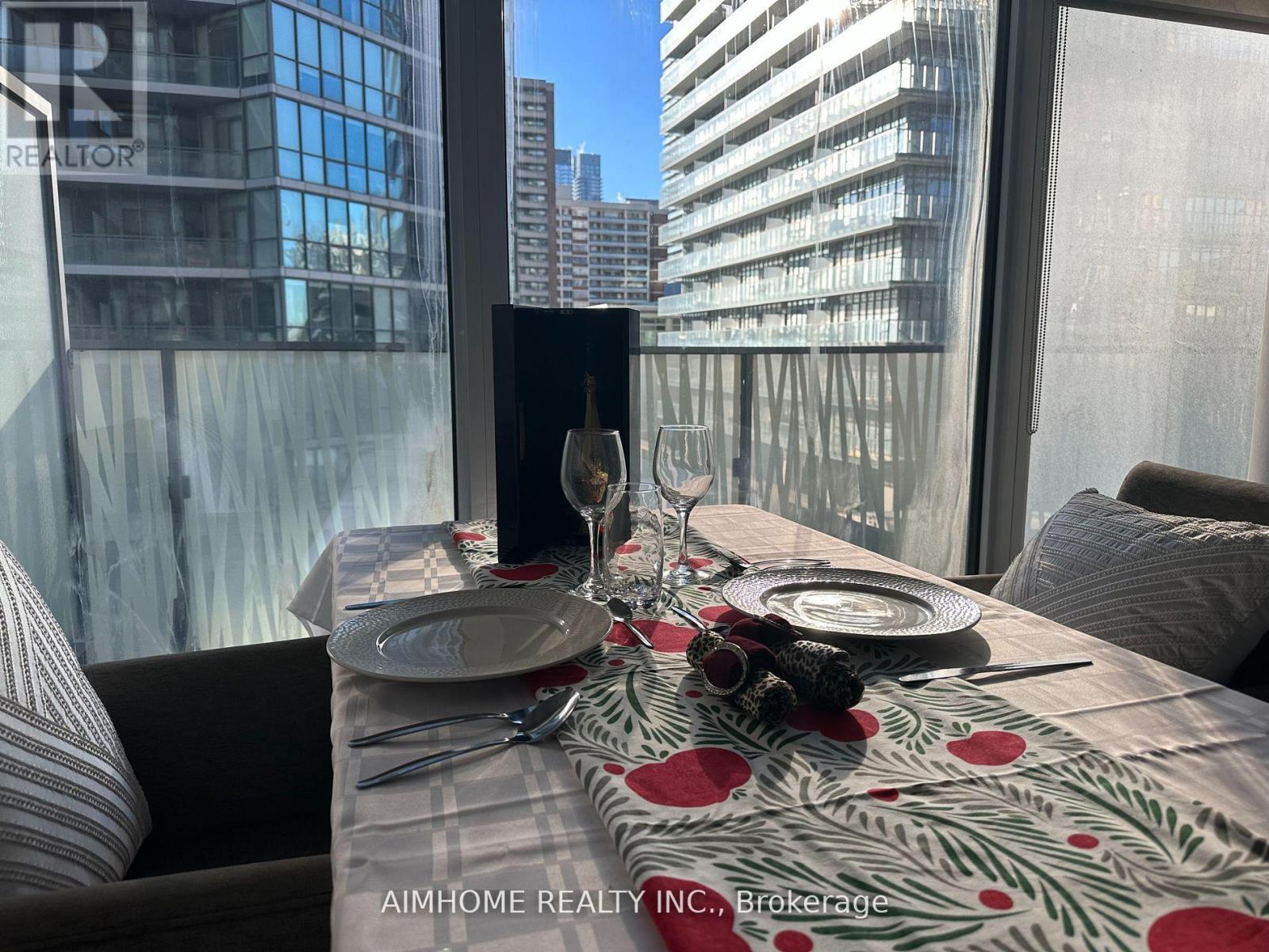 704 - 42 Charles Street E, Toronto, Ontario  M4Y 1T4 - Photo 10 - C12456149