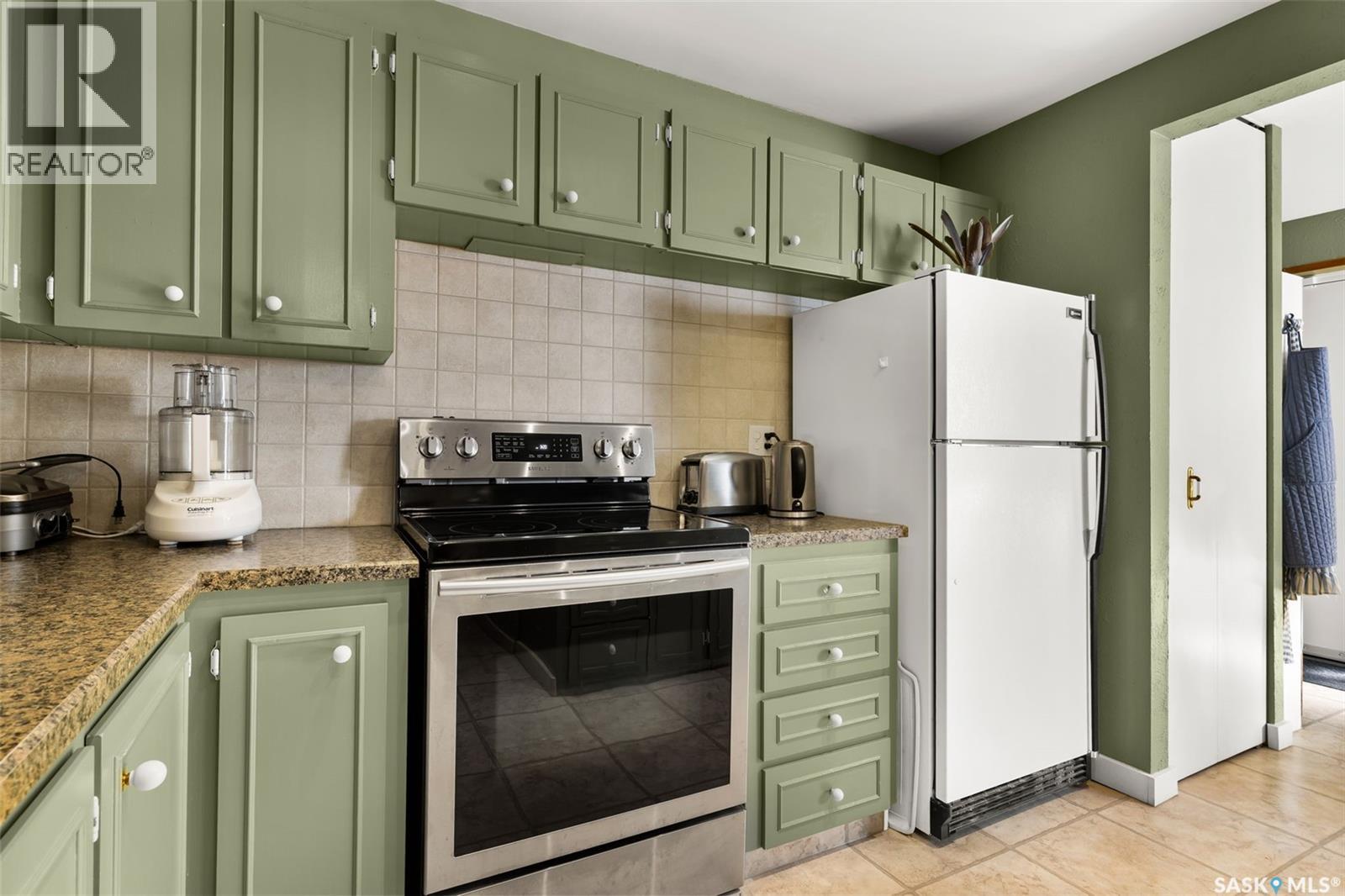 1502 Jubilee Avenue, Regina, Saskatchewan  S4S 3T3 - Photo 6 - SK020479