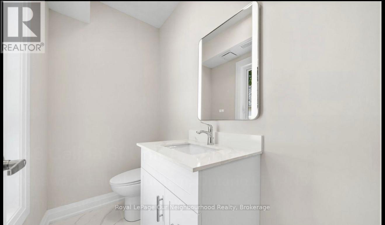 A - 146 Celina Street, Oshawa, Ontario  L1H 4N5 - Photo 3 - E12456067