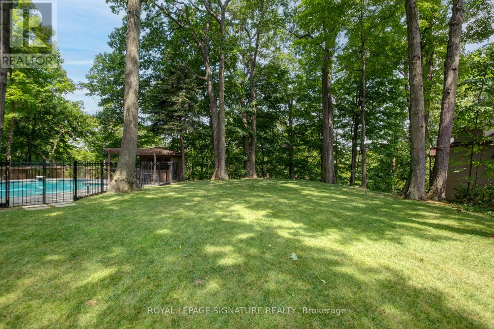 20 Taylor Drive, Toronto, Ontario  M4C 3B3 - Photo 39 - E12456068