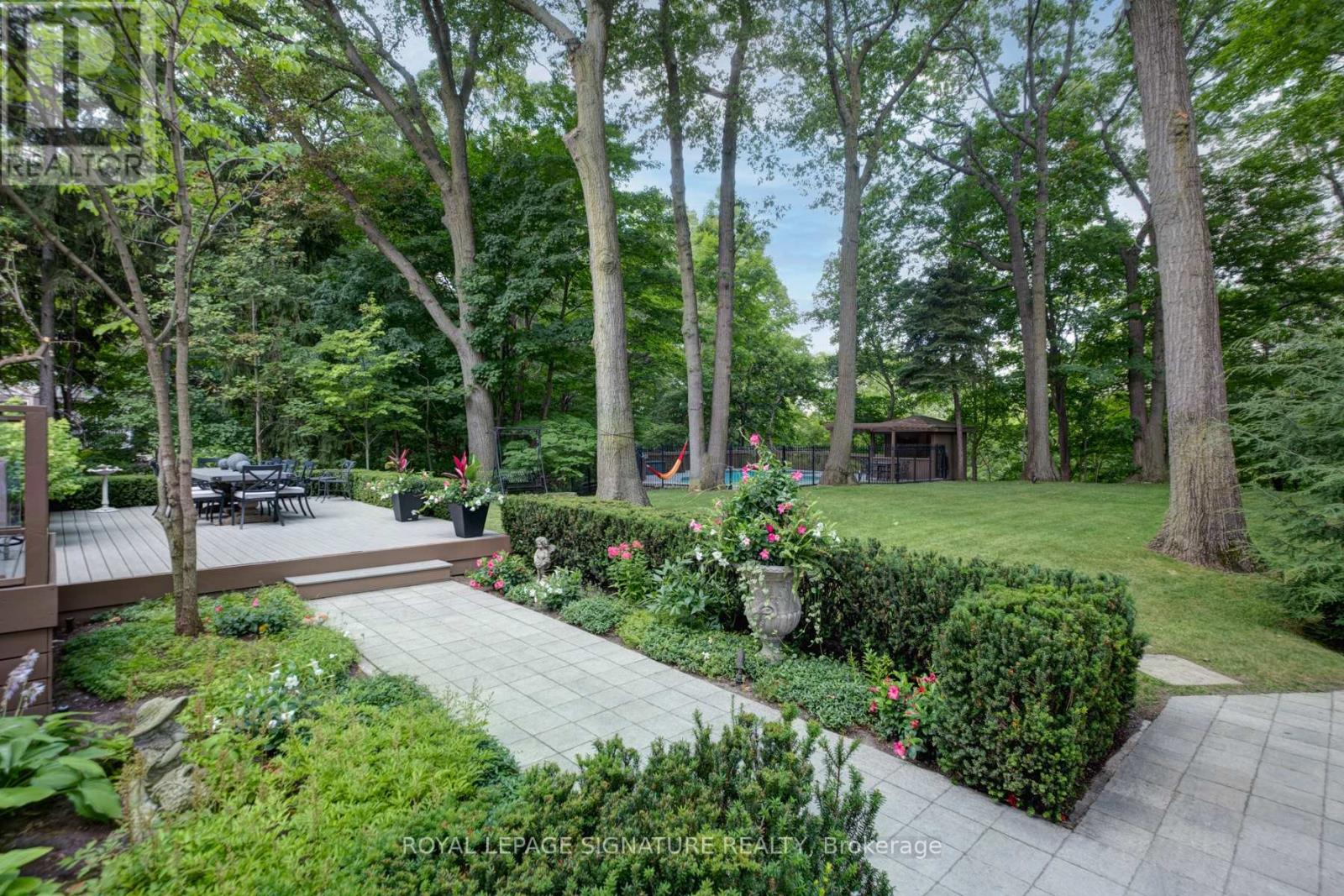 20 Taylor Drive, Toronto, Ontario  M4C 3B3 - Photo 5 - E12456068