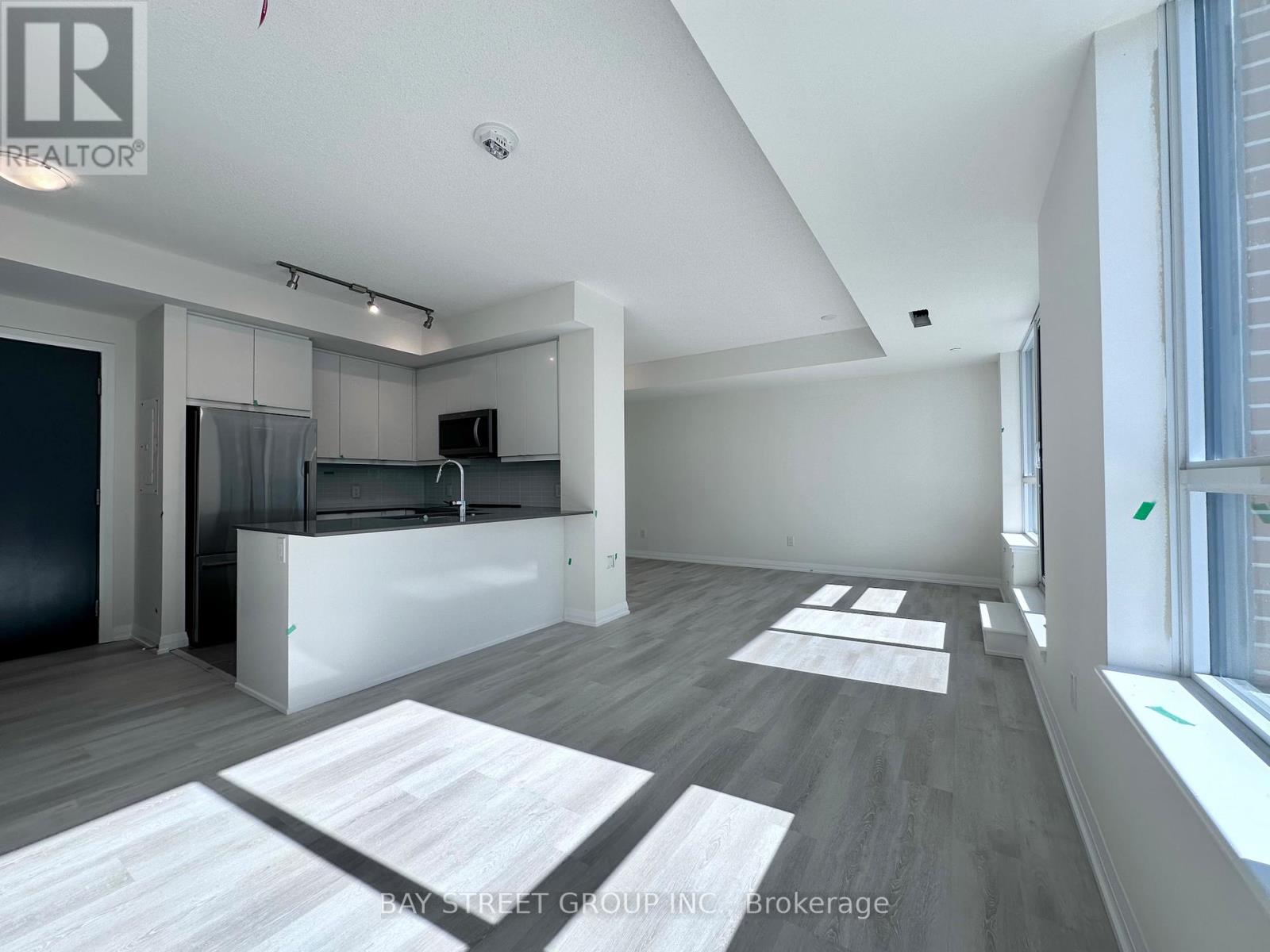 510 - 3260 Sheppard Avenue E, Toronto, Ontario  M2N 3B4 - Photo 4 - E12456199