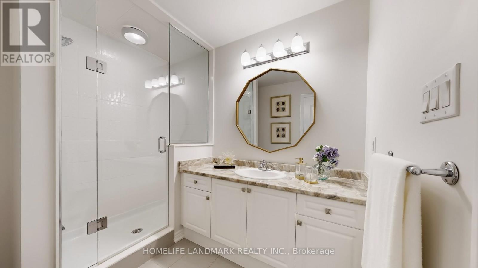 575 White's Hill Avenue, Markham, Ontario  L6B 1N9 - Photo 45 - N12455852